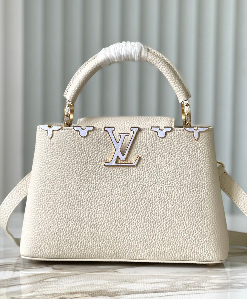Louis Vuitton Capucines BB M23263 M23331