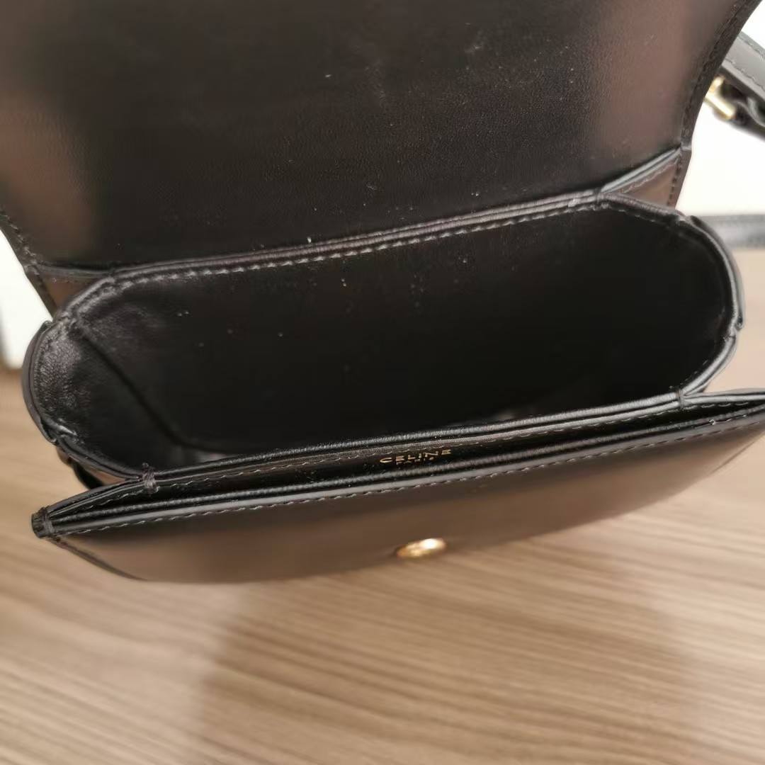 CELINE MINI BESACE CLEA1:1High-quality replica
