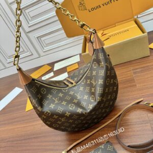 Louis Vuitton Loop Hobo bag in Monogram1:1High-quality replica