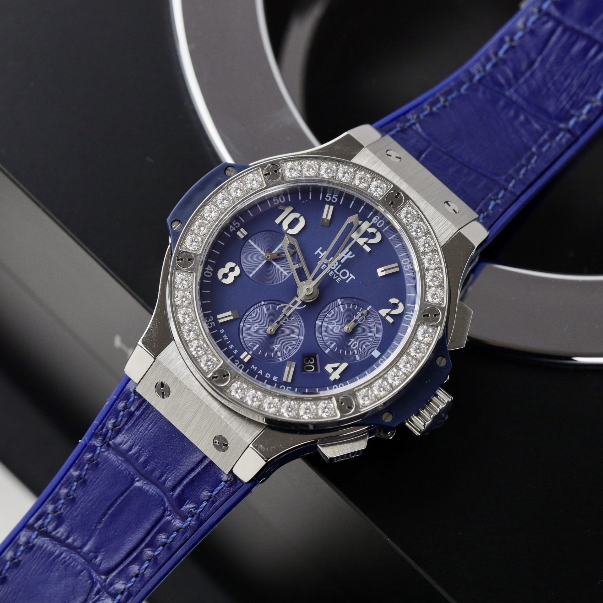 Hublot Fake Watch Big Bang Chronograph Blue Custom Moissanite Diamonds 44mm - Elite Watch Atelier
