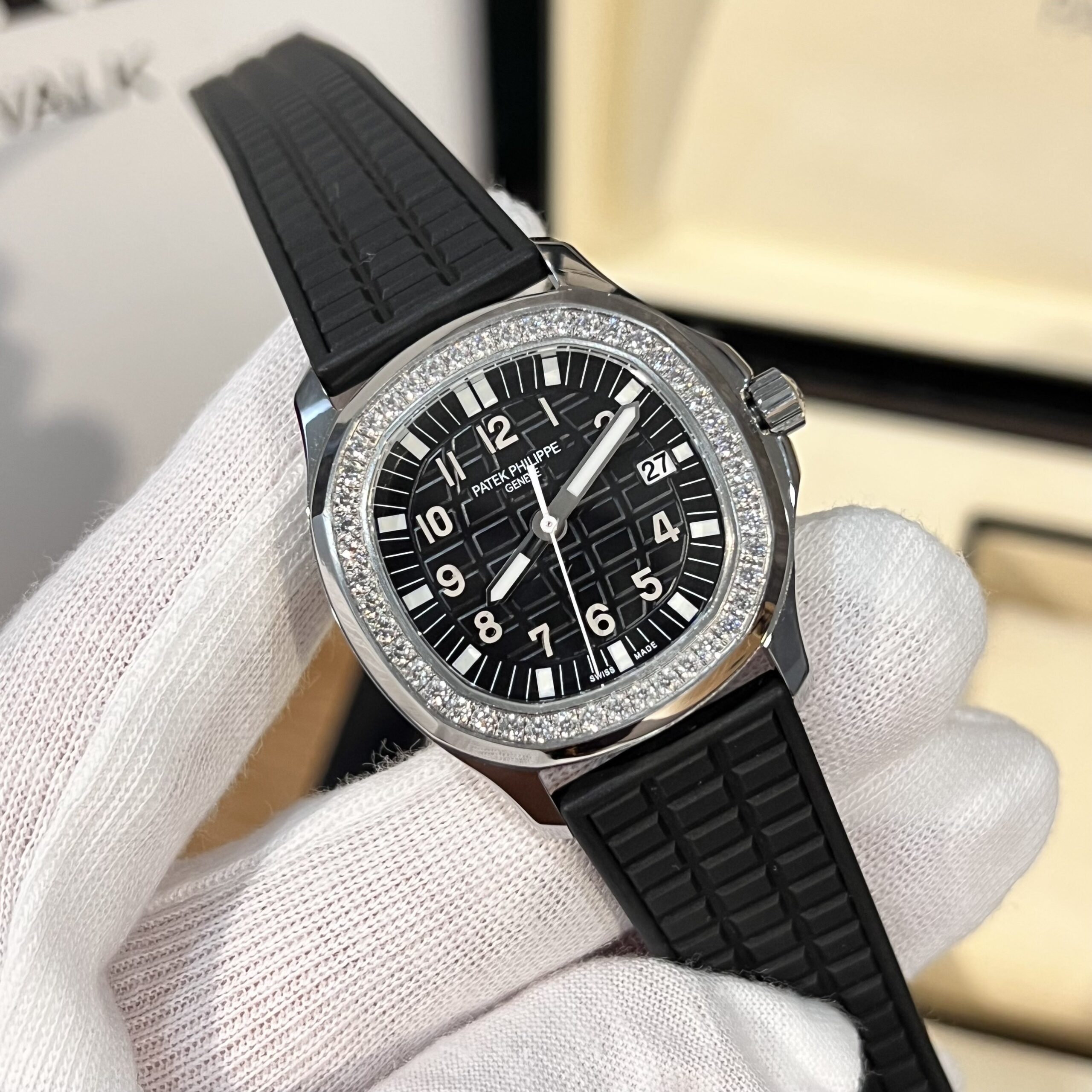 Patek Philippe Aquanaut 5067A Replica 1:1 Watch Black With Stone Bezel PPF 35.6mm - Elite Watch Atelier