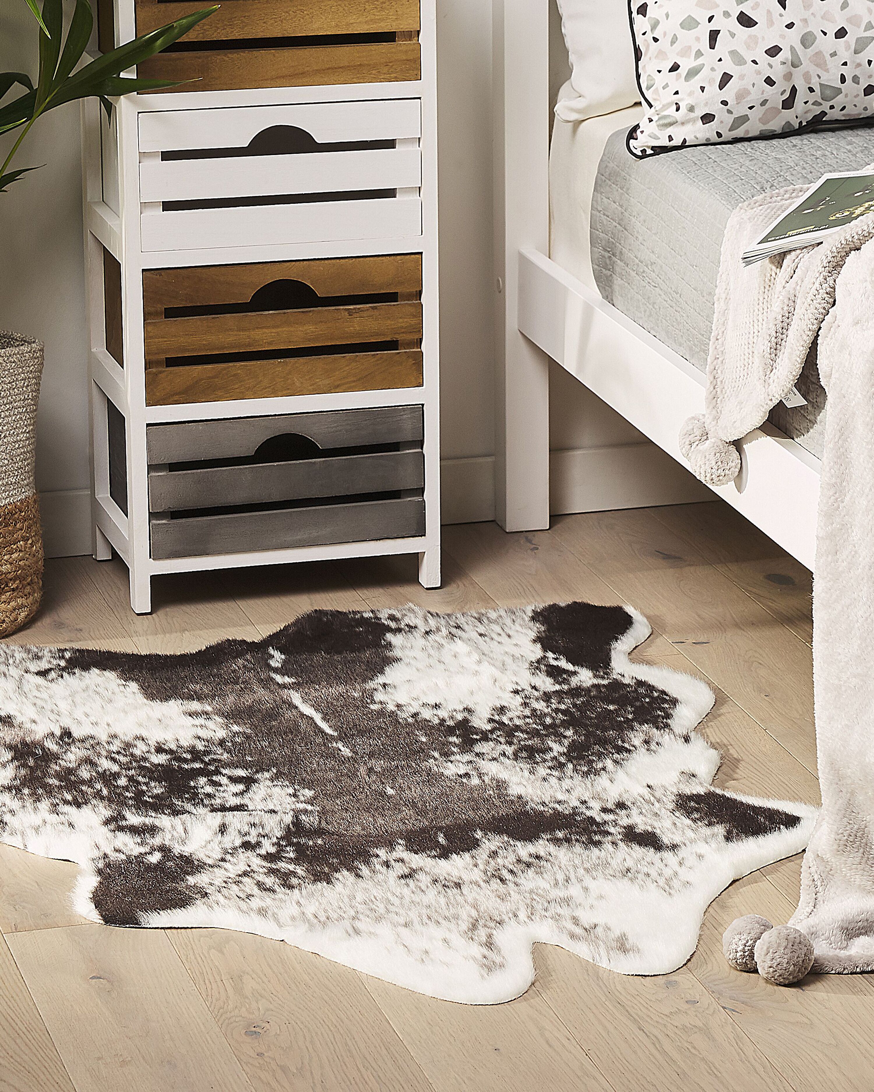Faux Cowhide Rug NAMBUNG Black 60 x 90 cm