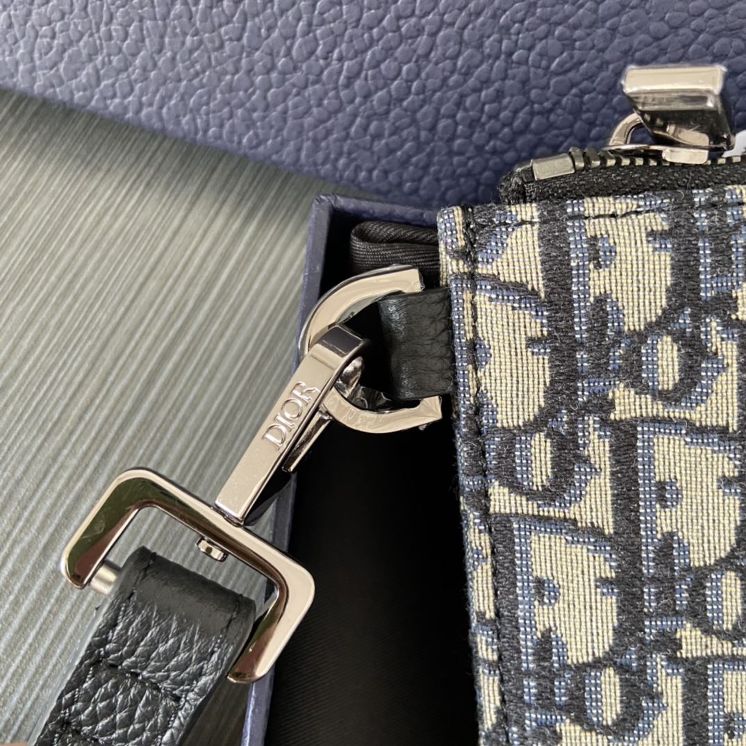 Oblique Jacquard A5 Pouch Beige For Women‎ 10.5 in/26.5cm CD 2ESCA338YSE_H05E1:1High-quality replica