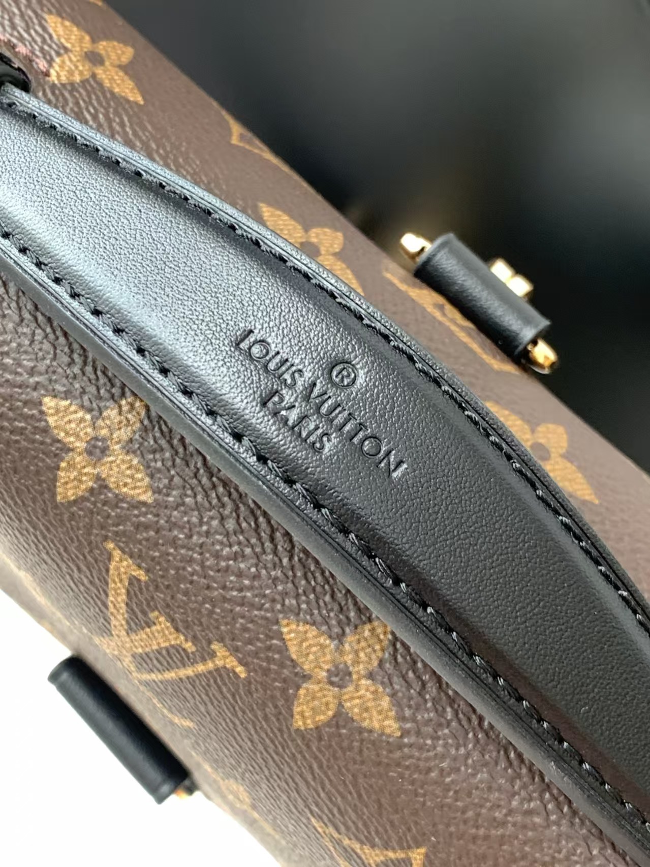 Louis Vuitton Pochette Métis Backpack1:1High-quality replica