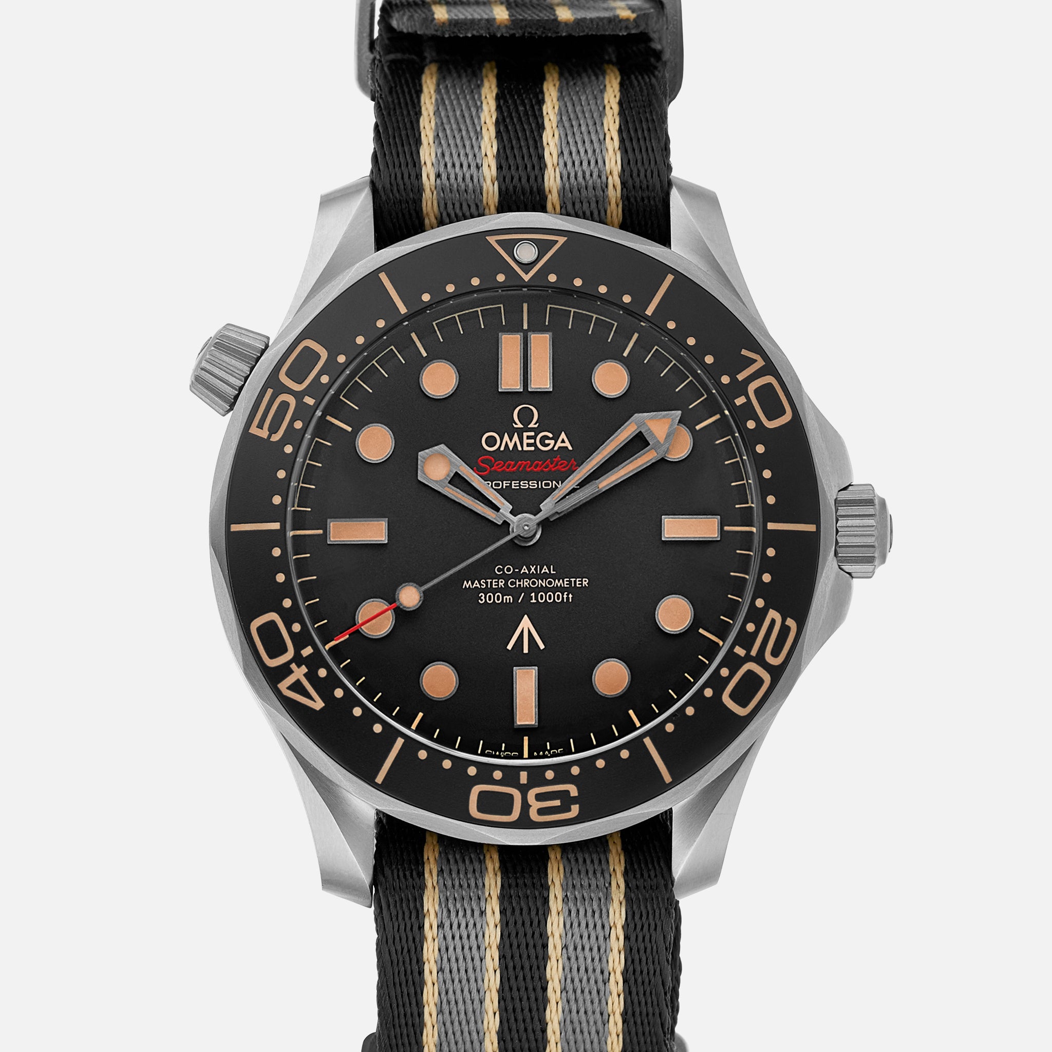 Seamaster Diver 300M Co-Axial Master Chronometer 42mm Titanium 007 Edition(1:1 replica) - Top club