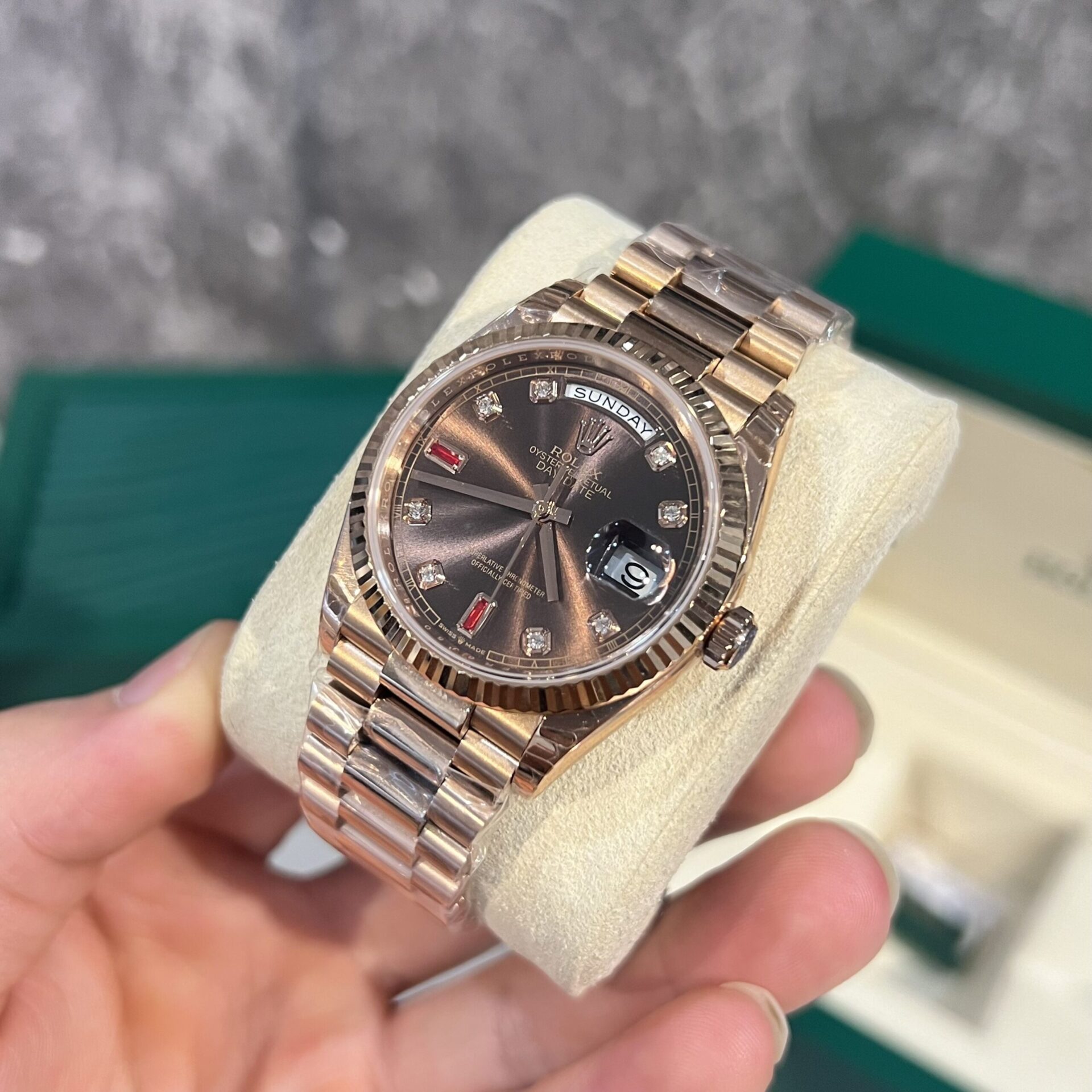 Rolex Replica 1:1 Watch Day-Date Chocolate Dial With Ruby Numbers 36/40mm - Top club