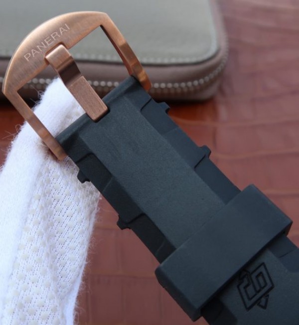 Replica Panerai ZF Luminor Submersible PAM684 RG Rubber Strap P.9010 - Top club