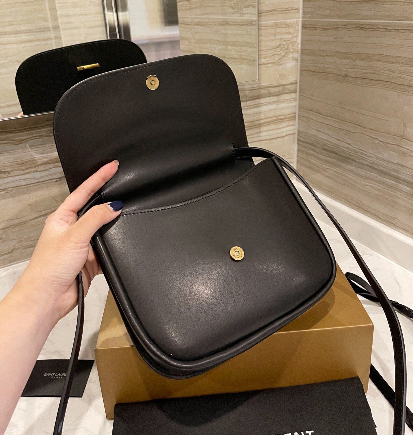 TO – Luxury Edition Bags SLY 1621:1High-quality replica