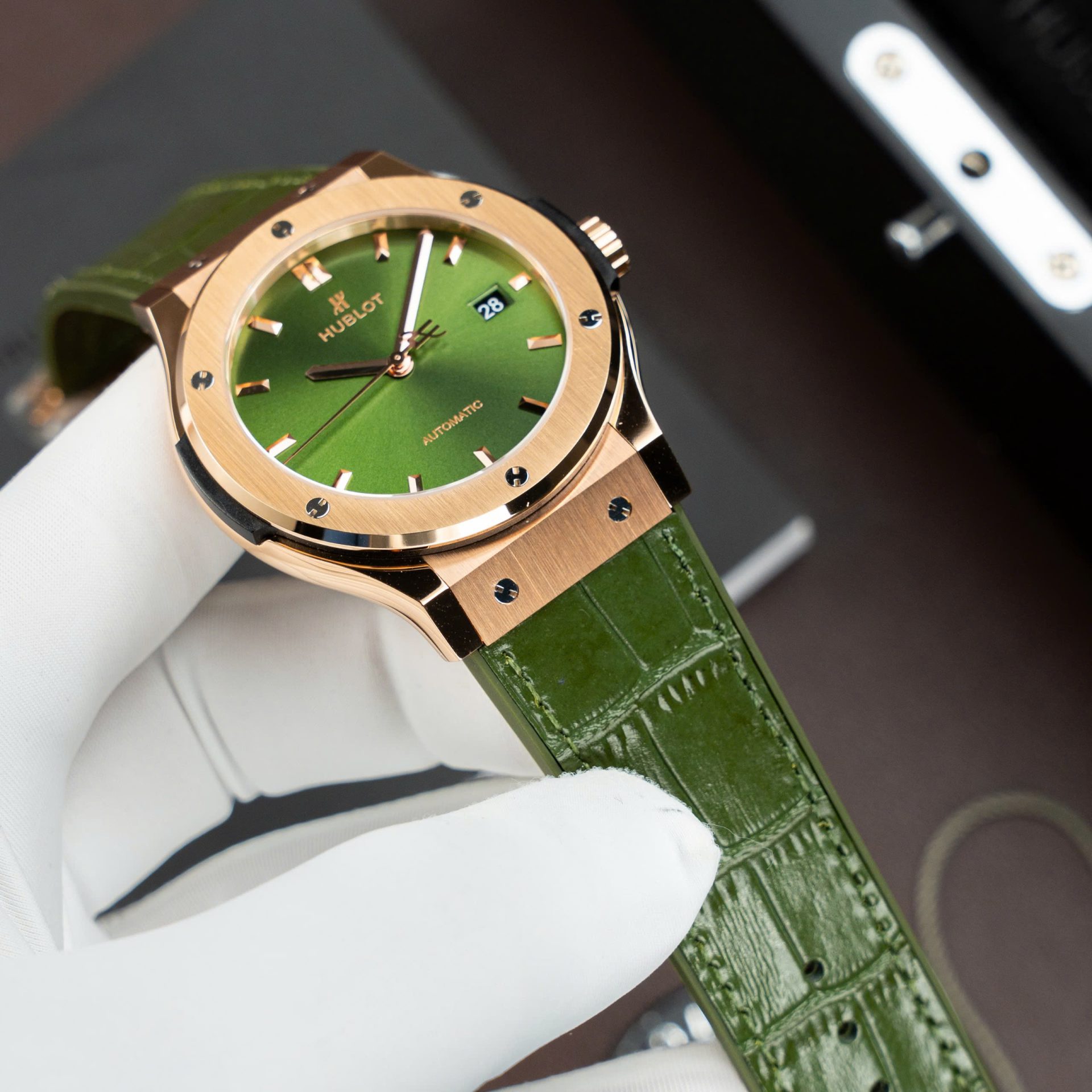 Hublot Classic Fusion King Gold Replica Watch Green Dial Movement SW300 Swiss Made 42mm - Top club