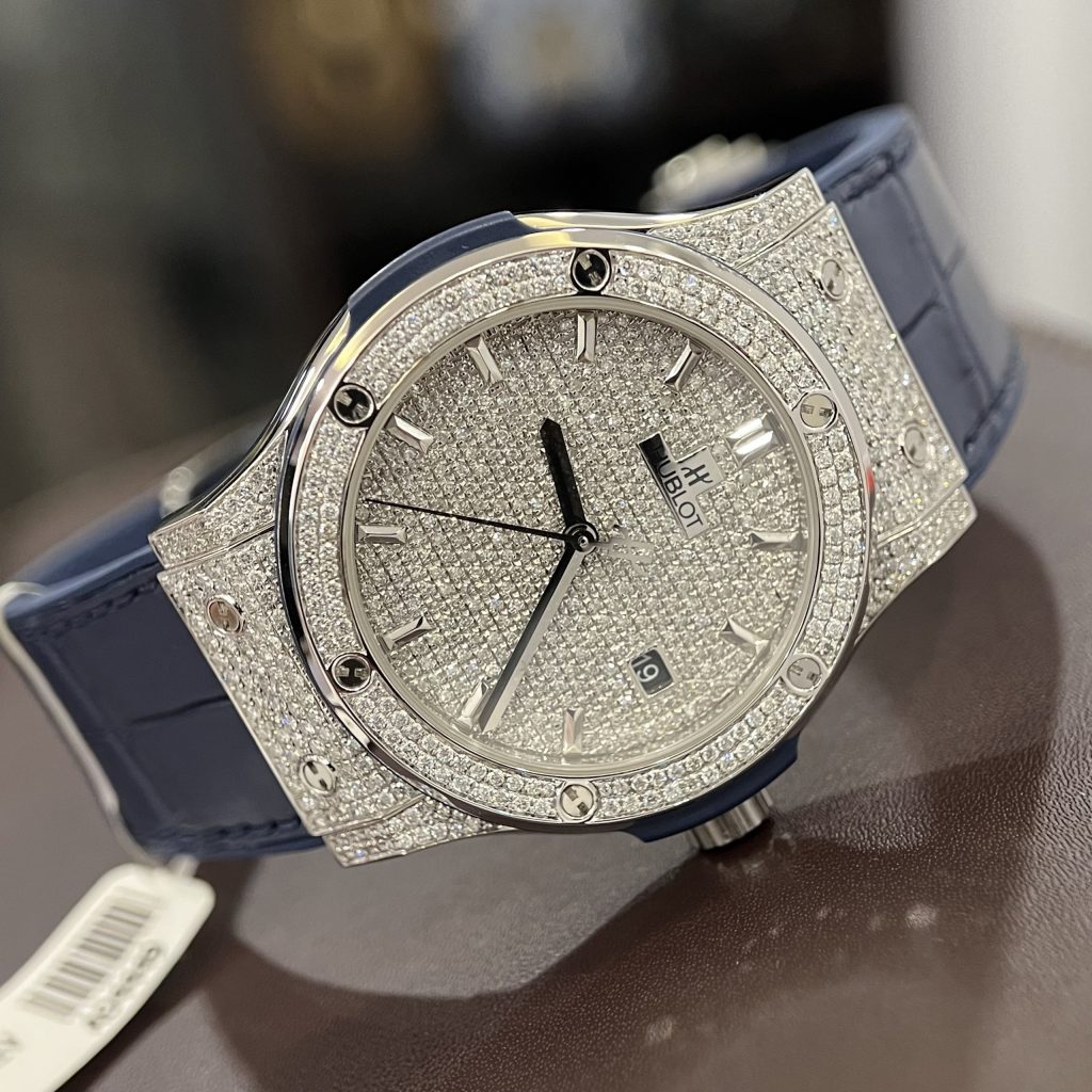 Hublot Best Replica Watch Classic Fusion Custom Natural Diamonds 42mm - Top club