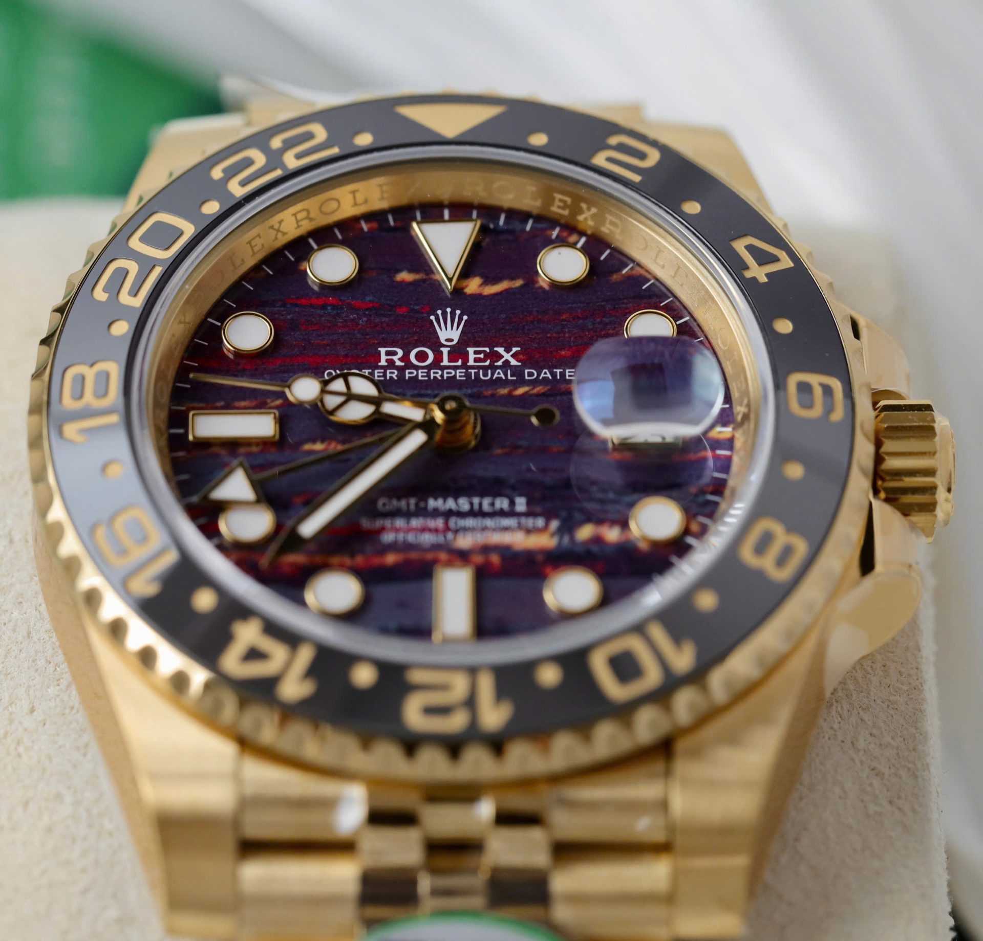 Rolex GMT-Master II 126718GRNR Replica Watch Tiger Eye Stone Dial THB Factory 40mm - Top club