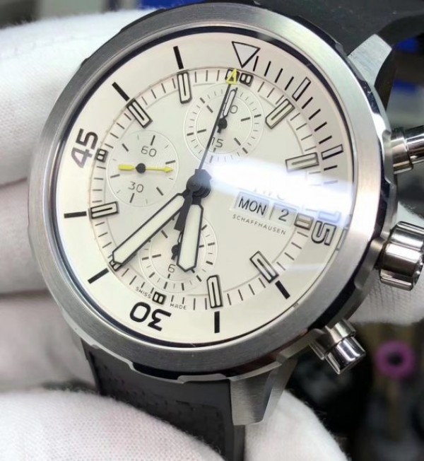Replica IWC V6 Aquatimer Chrono IW3768 White Dial SS Bracelet A7750 - Top club