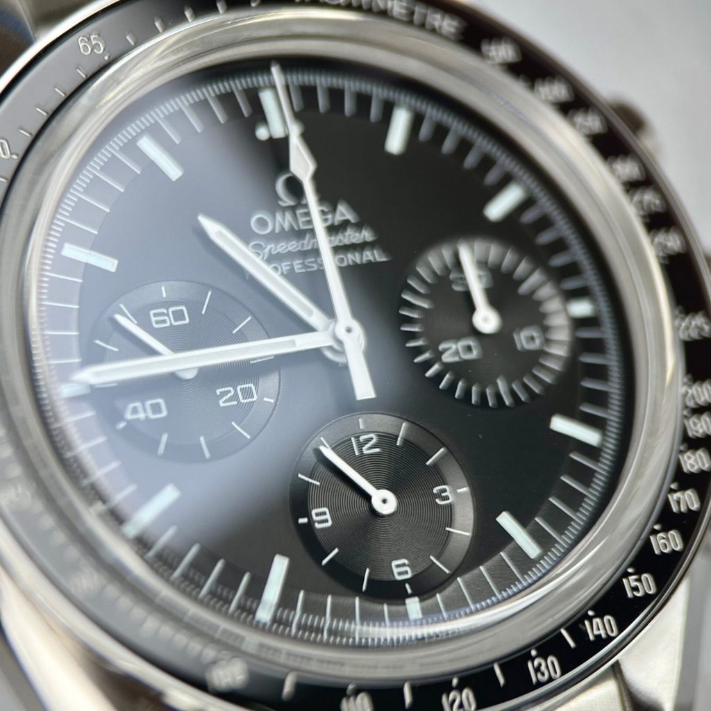 Omega SpeedMaster Moonwatch Chronograph Replica 11 Watches Black Dial 42mm - Top club