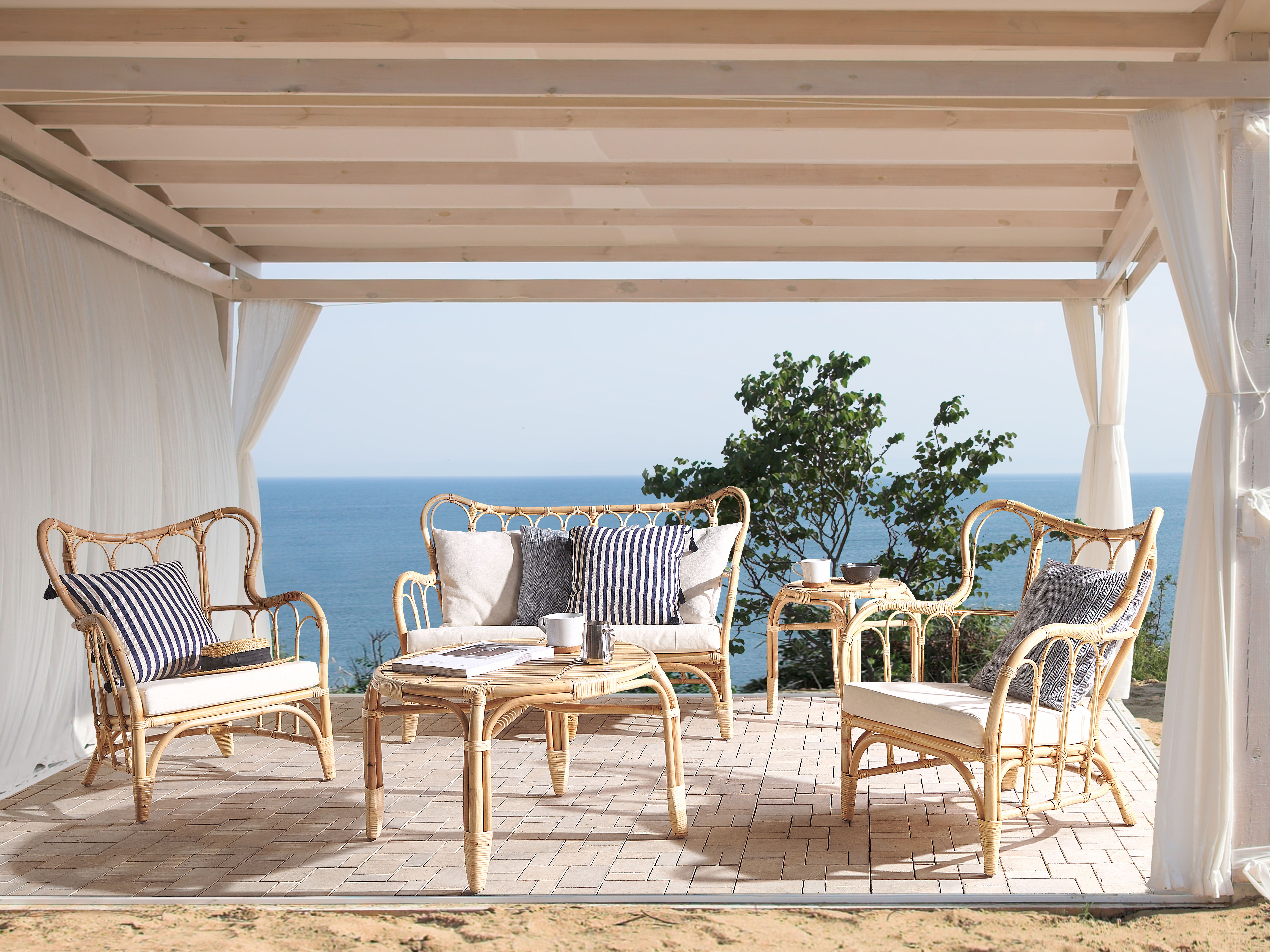 Garden Lounge Set with Table 4 Seater BRINDISI Rattan Natural