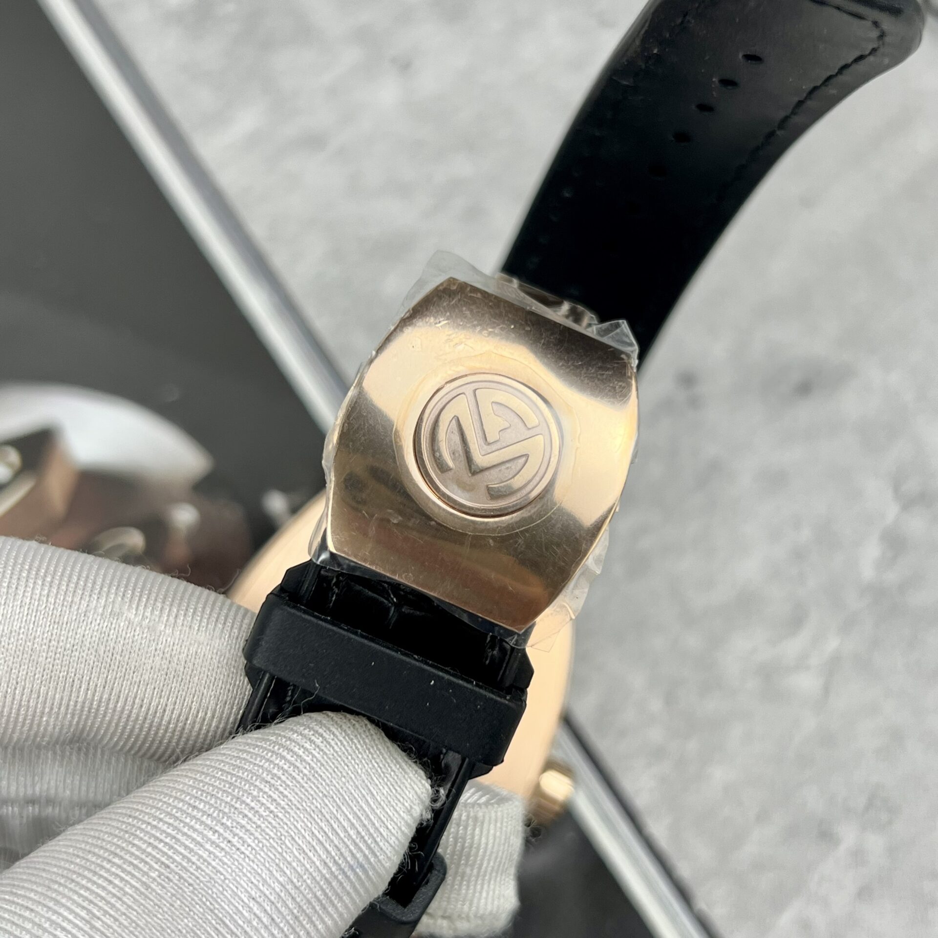 Franck Muller Replica 1:1 Watch V45 Black Dial Diamond Gold Case 45mm - Top club