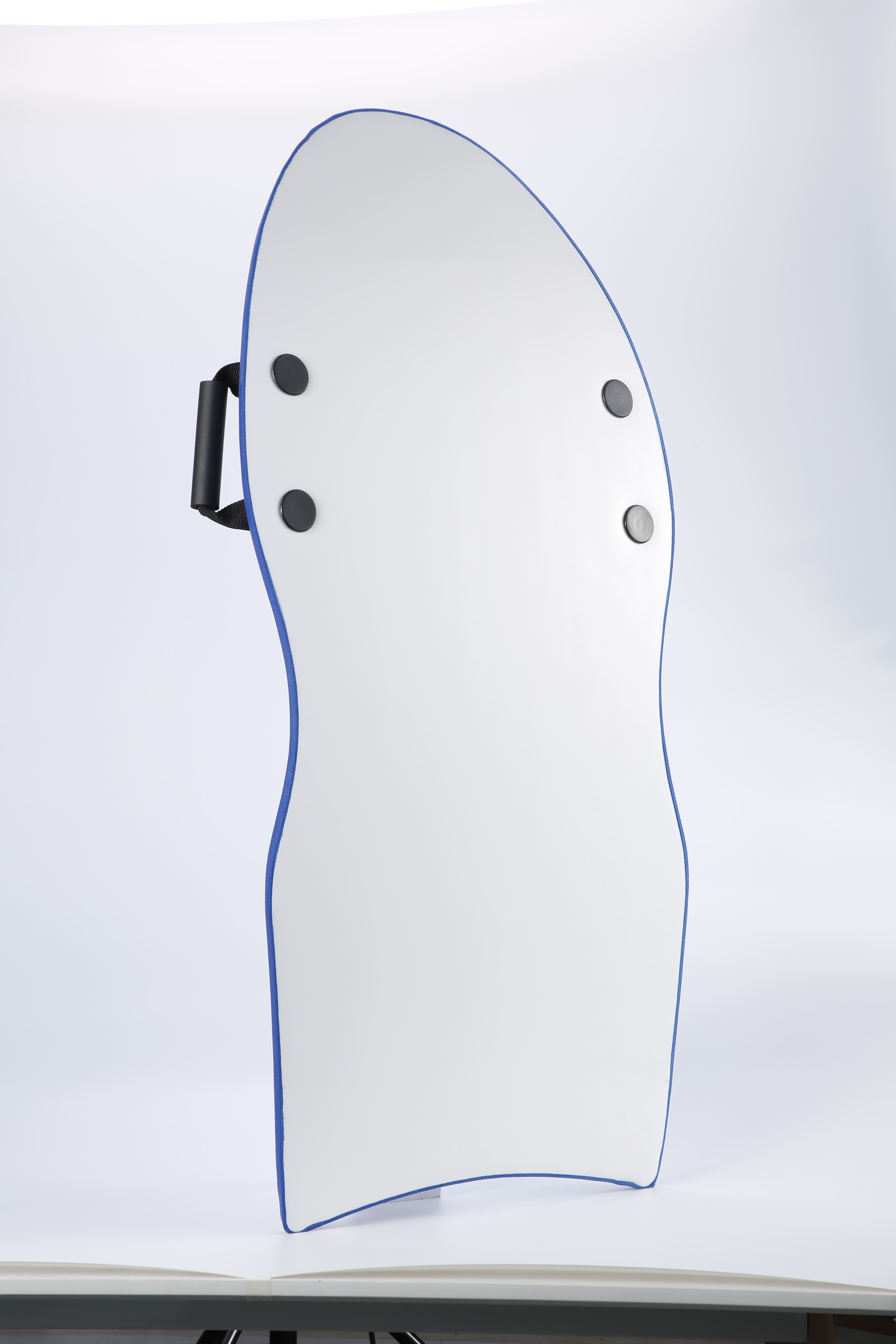 High Quality Skiing Board Hot Selling Child's Sport Style Snow Sled for Winter Season
