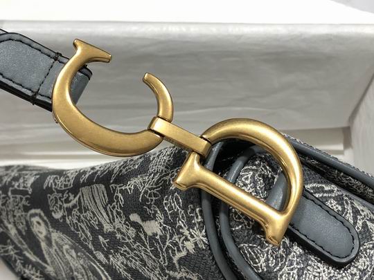 Saddle Bag in Gray Toile de Jouy Reverse Jacquard – DB0791:1High-quality replica