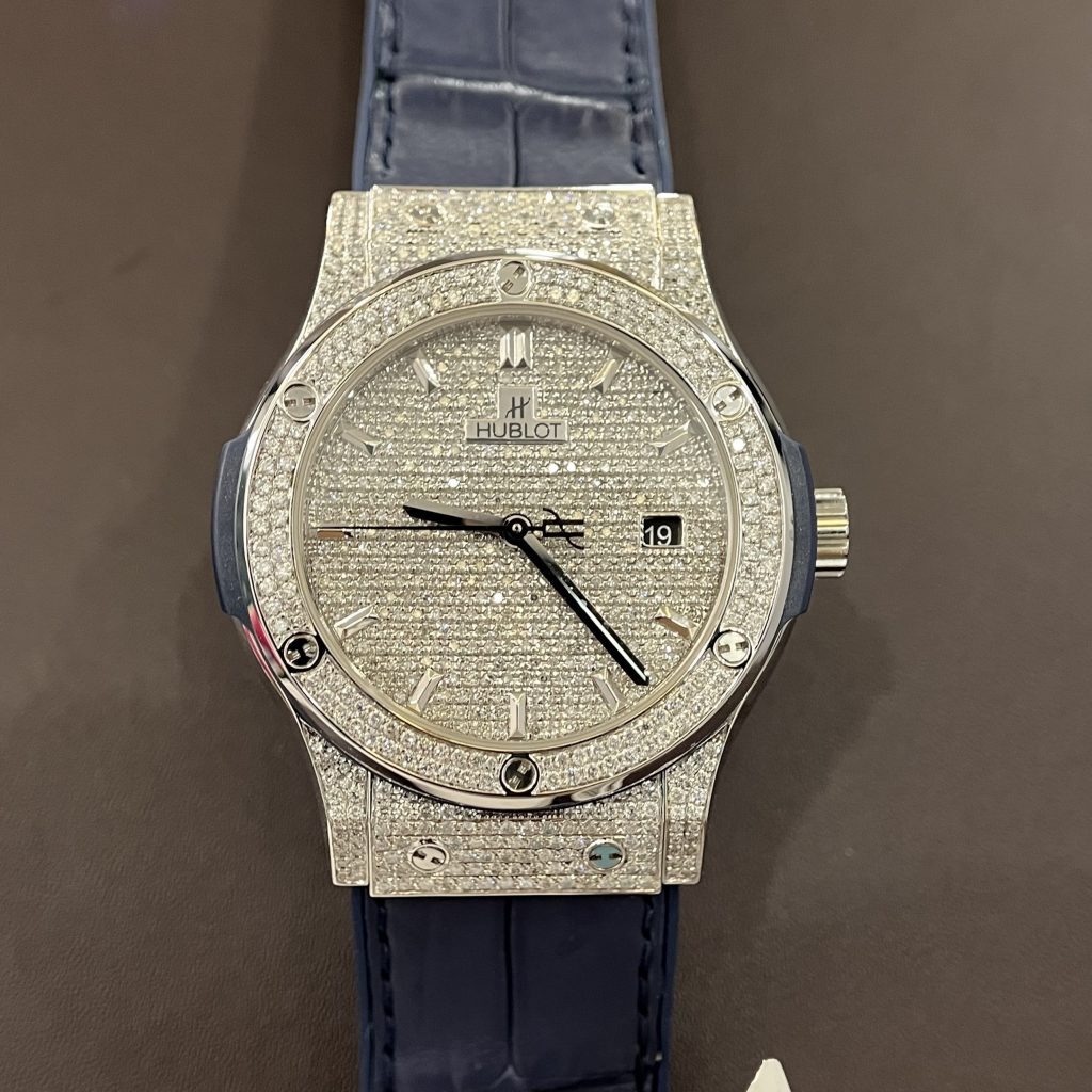 Hublot Best Replica Watch Classic Fusion Custom Natural Diamonds 42mm - Top club