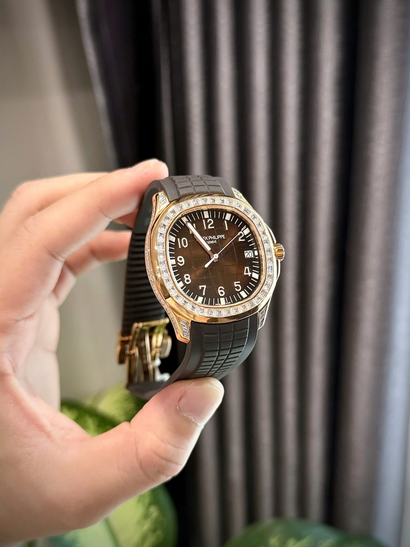 Patek Philippe Aquanaut 5167R Custom Gold Wrapped + Moissanite Diamonds 40mm - Top club