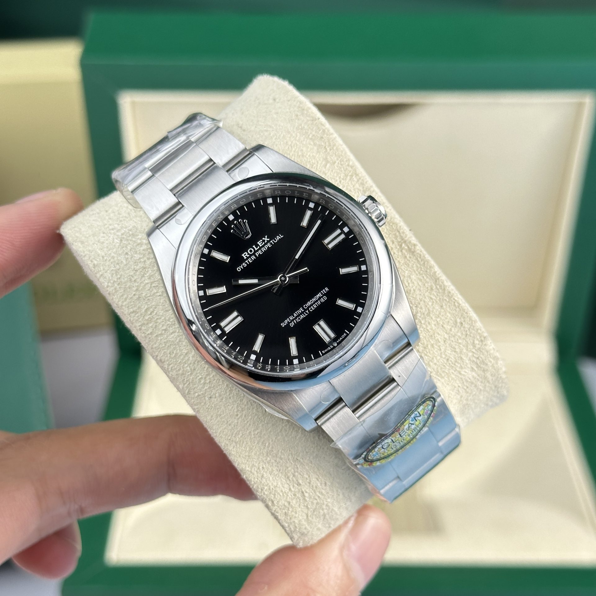 Rolex Replica Watch Oyster Perpetual 126000 Dial Black Clean Factory 36mm - Elite Watch Atelier