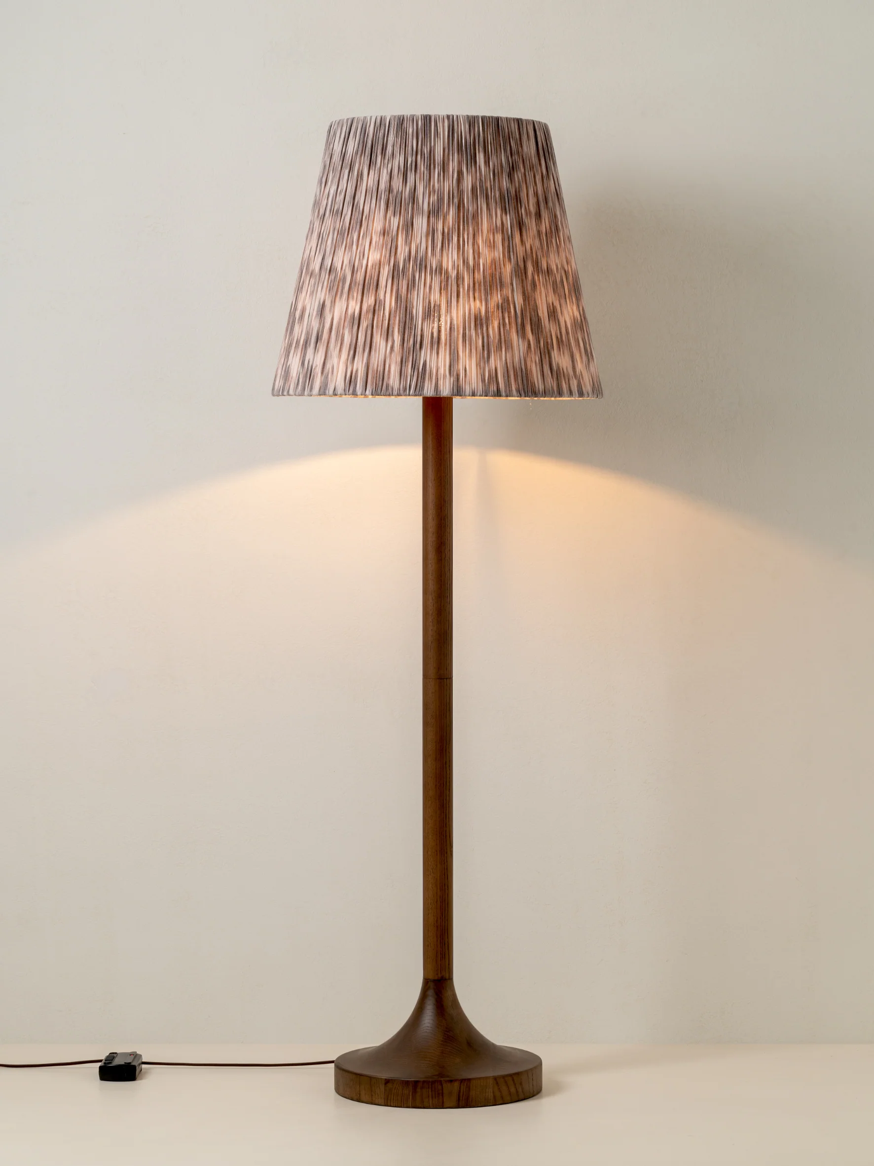 Sundara floor lamp
