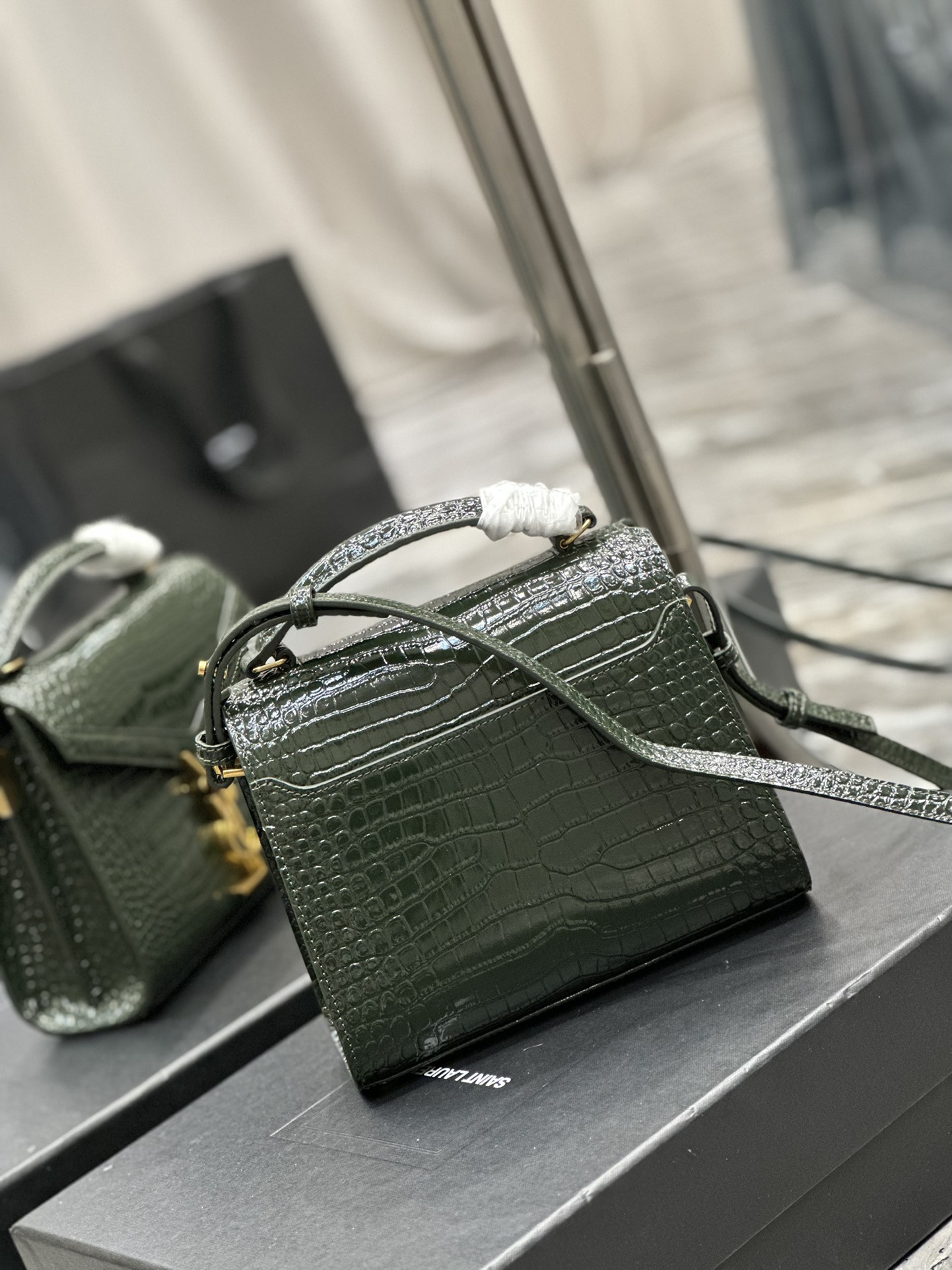 Saint Laurent Cassandra1:1High-quality replica