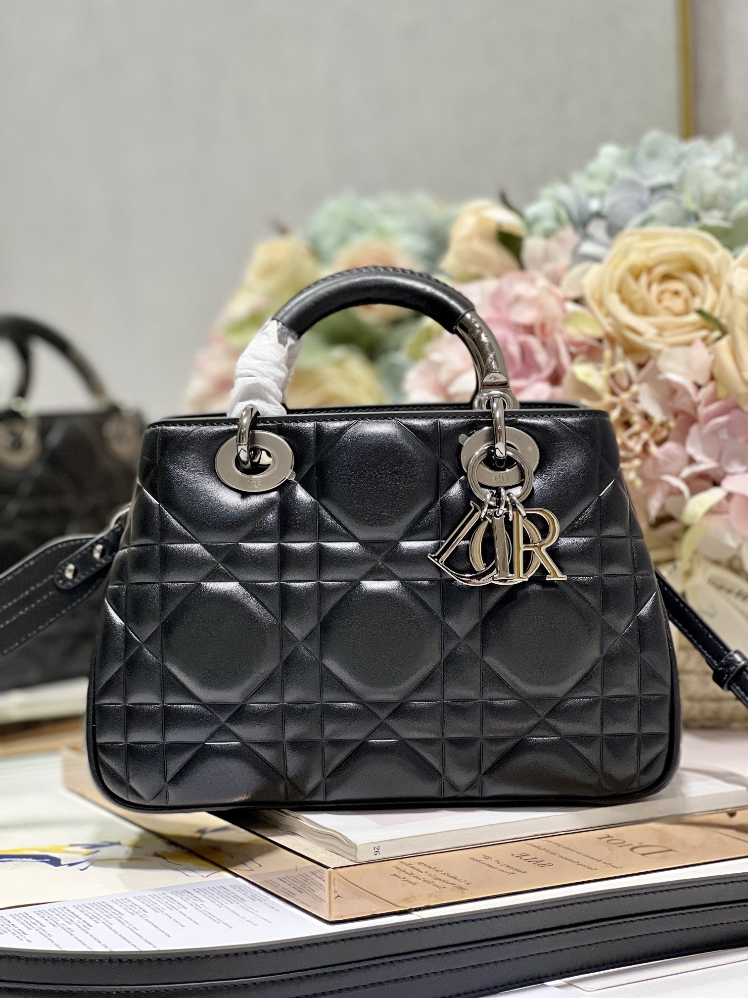 The Medium Lady 95.22 Bag With Black Tone Hardware Black/White/Grey For Women 9.5in/ 24cm1:1High-quality replica