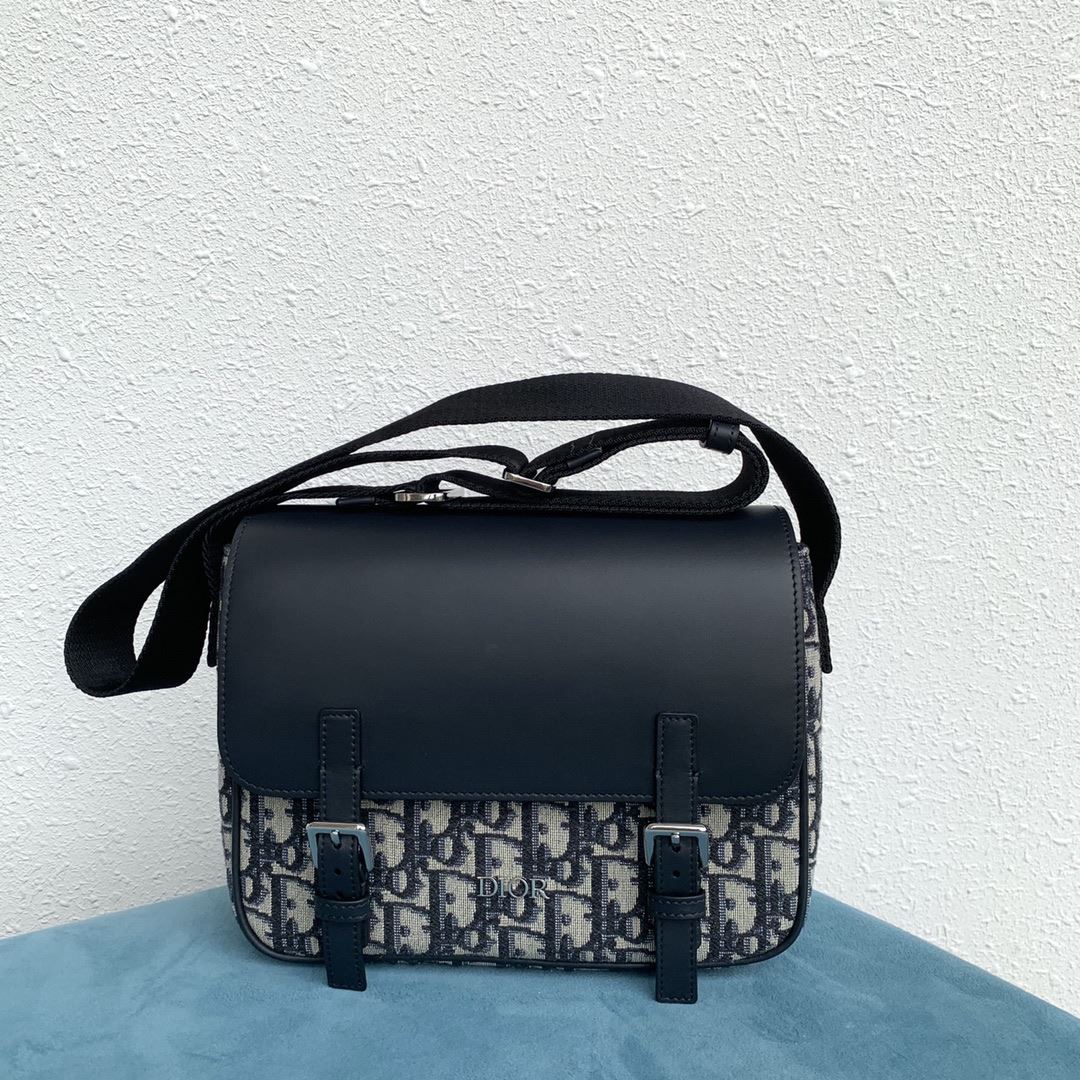 Messenger Bag Black For Women‎ 10in/26cm CD M9994PTVY_M9281:1High-quality replica