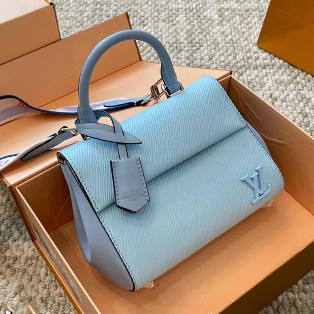Louis Vuitton LV  Cluny Grained Leather Shoulder Handbag1:1High-quality replica