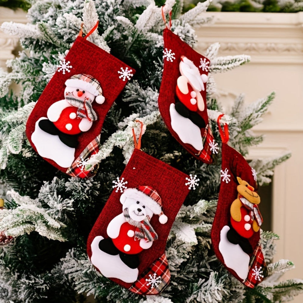 Set Rode Kerstsokken met Kerstman, Sneeuwpop en Rendier voor Feestelijke Decoratie