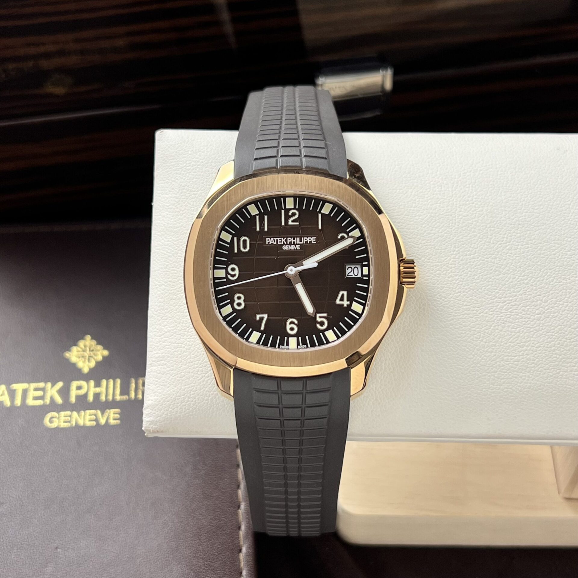 Patek Philippe Replica Watch Aquanaut 5167R Bown Dial 3K Factory 40mm - Elite Watch Atelier