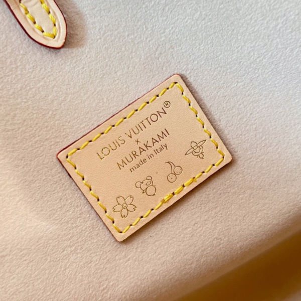 Louis Vuitton x Takashi Murakami OnTheGo PM Bag (M27580)1:1High-quality replica