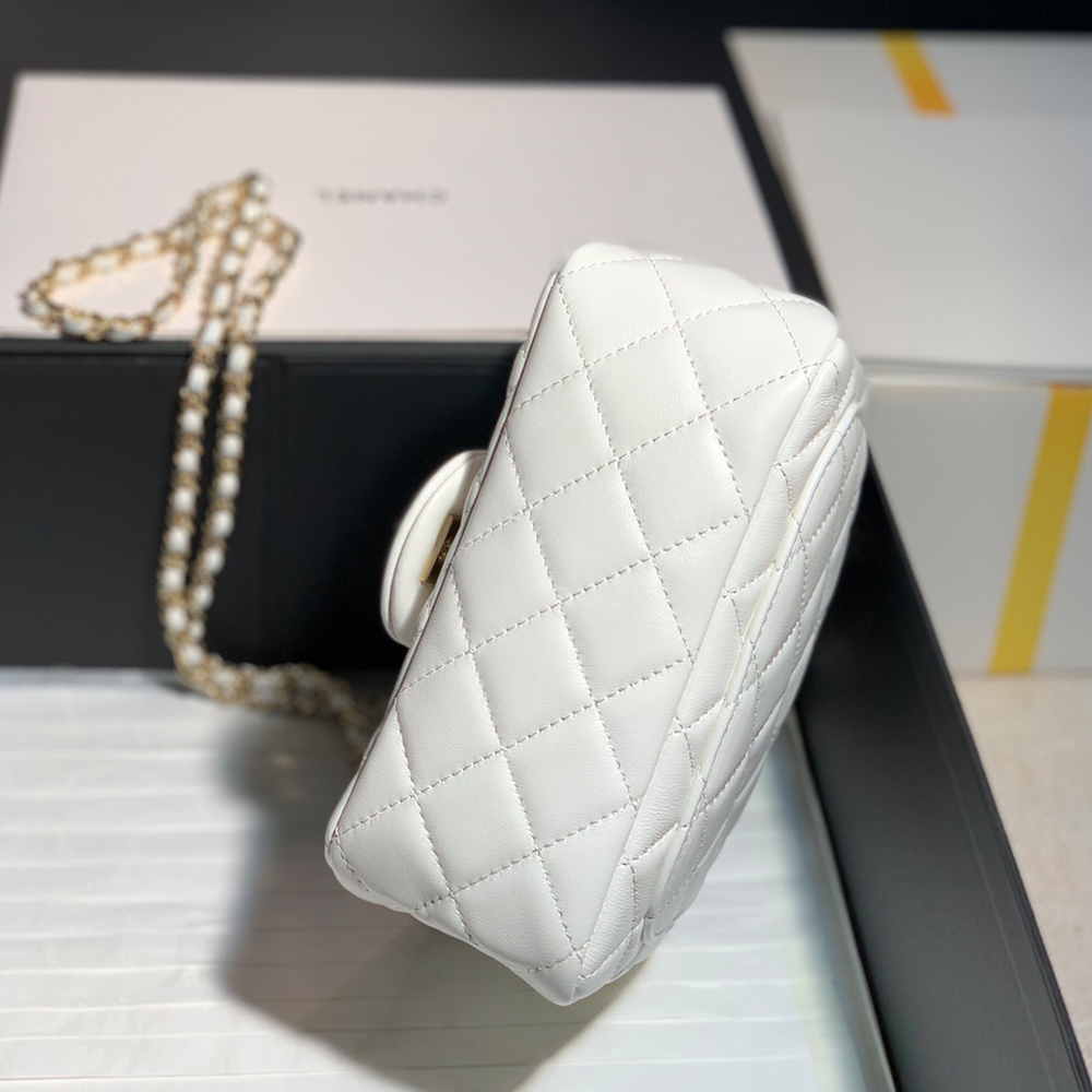 Chanel Classic Flag Bag Pearl Crush Mini Square Flap Bag White   Light Gold Hardware1:1High-quality replica