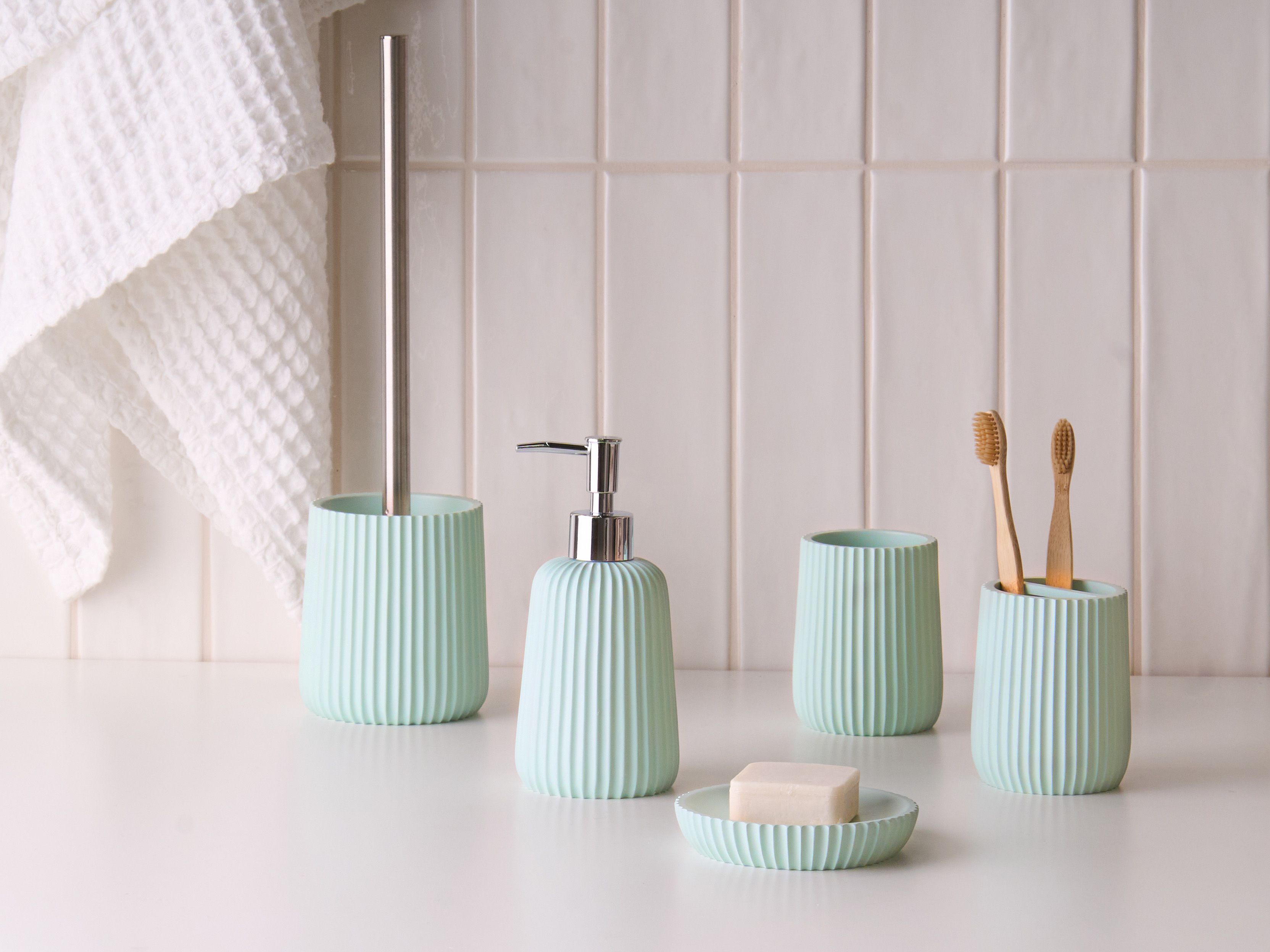5-Piece Bathroom Accessories Set POZUZO Mint Green
