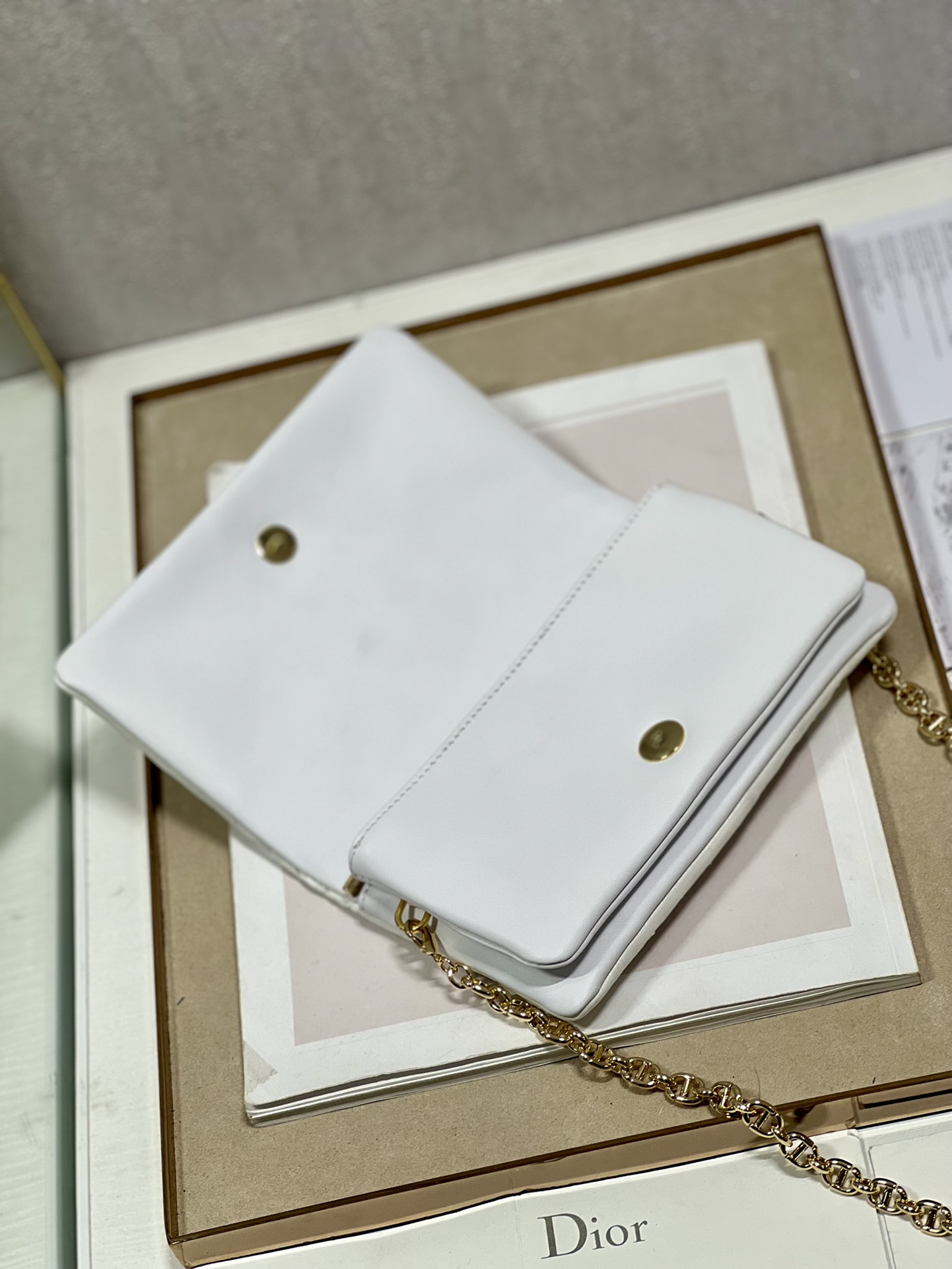 Caro Macrocannage Pouch Black/White For Women 7.5in/19.5cm S5135BNHH_M9001:1High-quality replica
