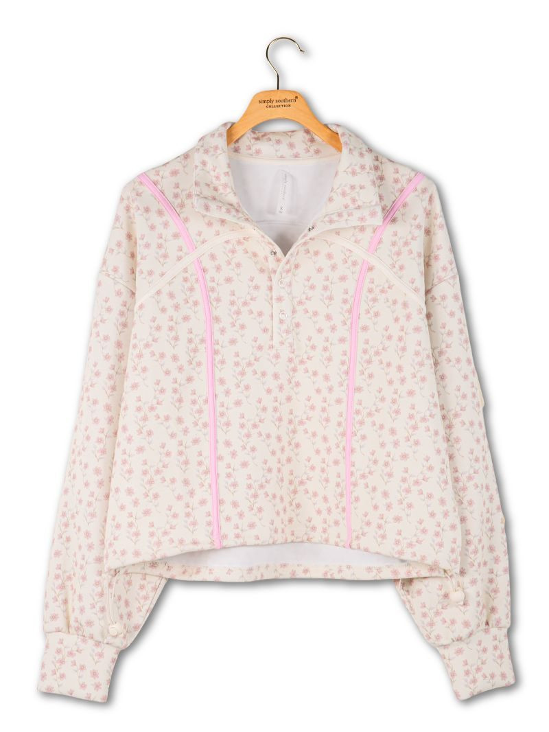 0126-TOP-PLL-CINCH-BLSHFLR - Simply Southern Outlet