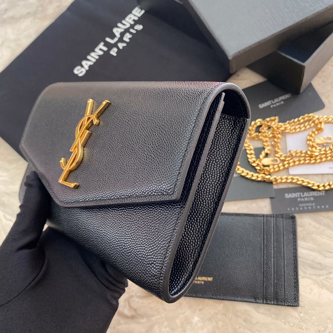 UPTOWN CHAIN WALLET IN CROCODILE-EMBOSSED SHINY LEATHER1:1High-quality replica