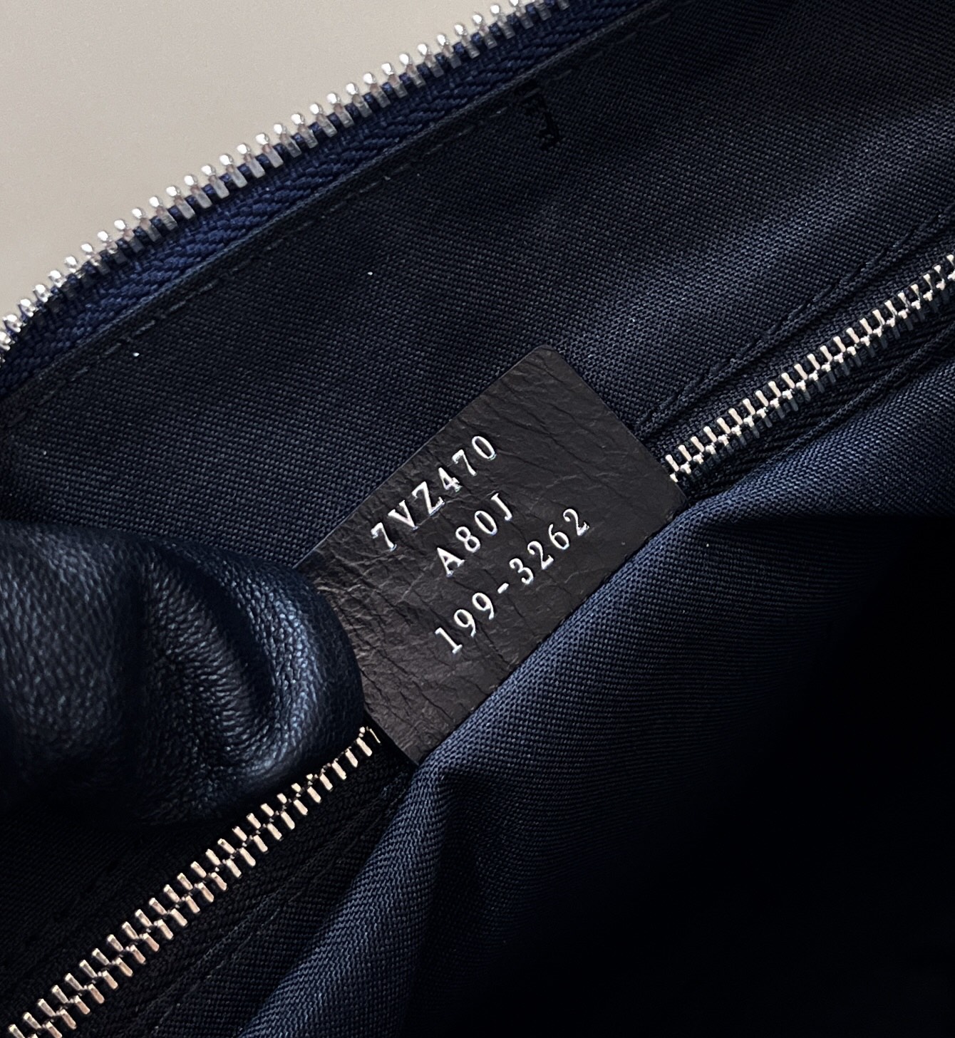 Fendi O'Lock Zipper - Replicaclubs