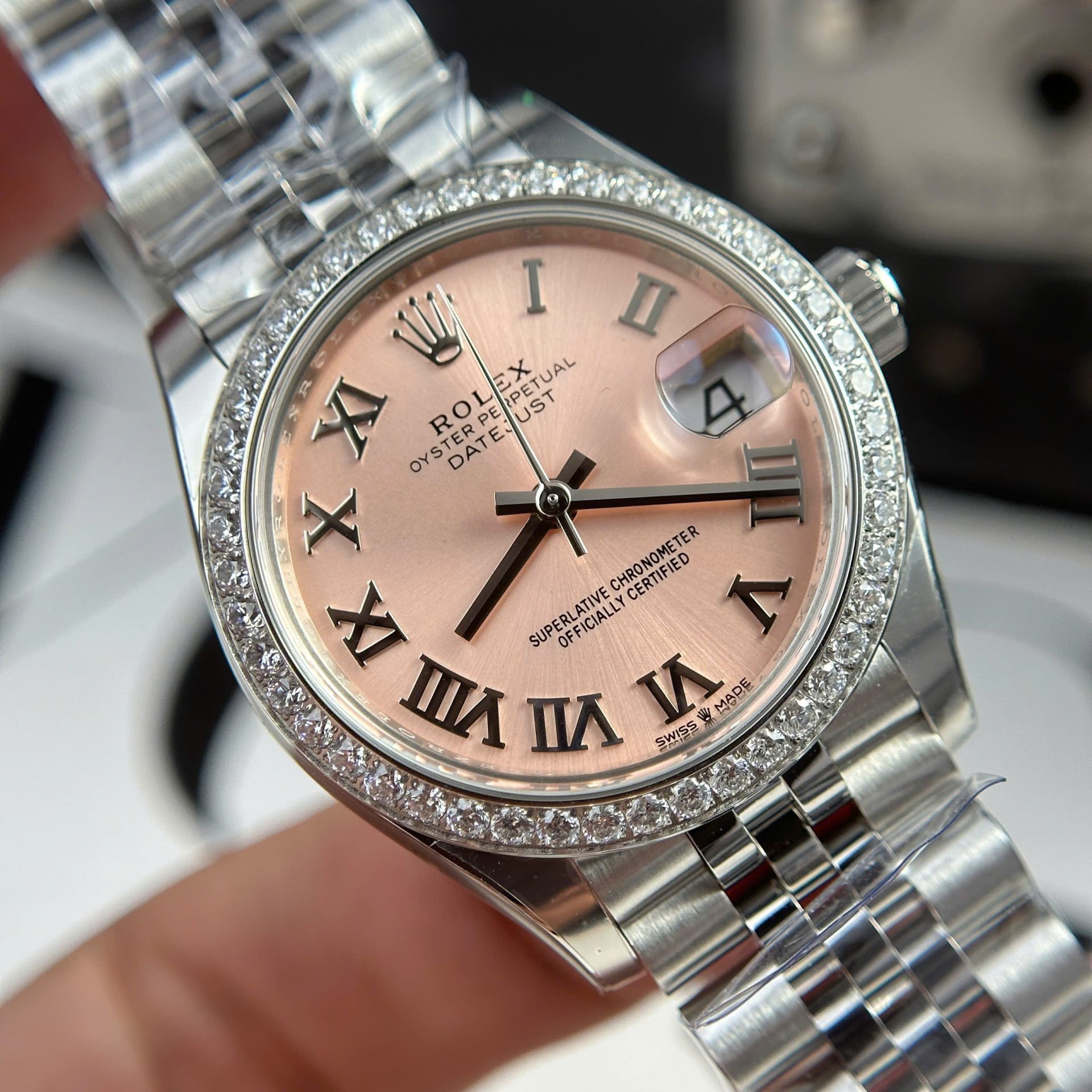 Rolex DateJust Replica Watch Women Dial Pink Bezel Diamonds CZ THB Factory 31mm - Elite Watch Atelier