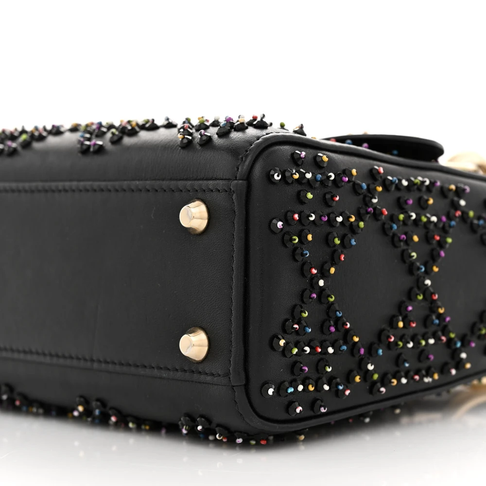 Superfake Handbags That Look and Feel Original1:1High-quality replica