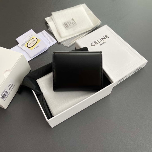2025’s Viral Celine-Inspired Triomphe Wallet: Shiny Cow Leather Luxury Black