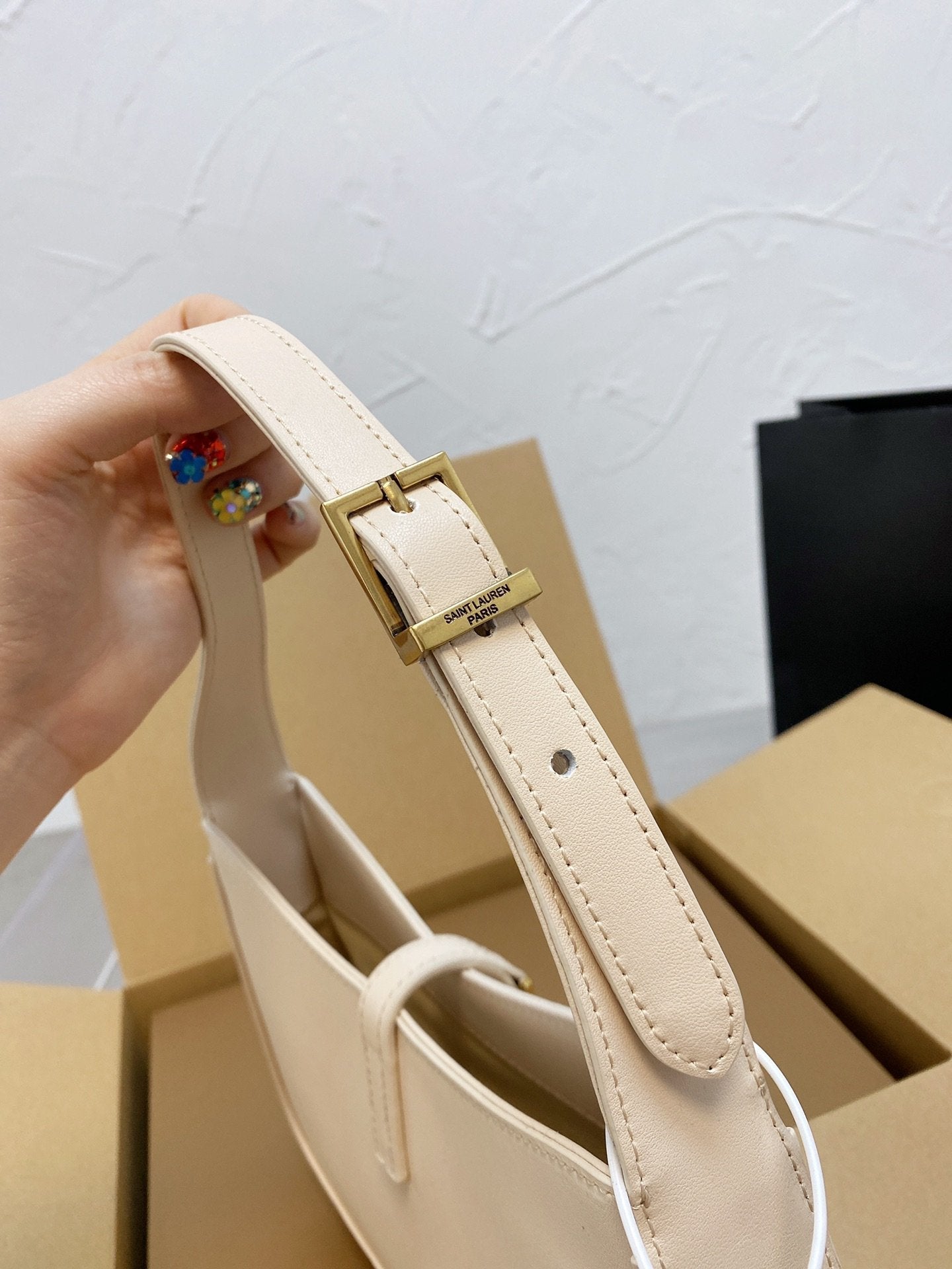 TO – Luxury Edition Bags SLY 2051:1High-quality replica