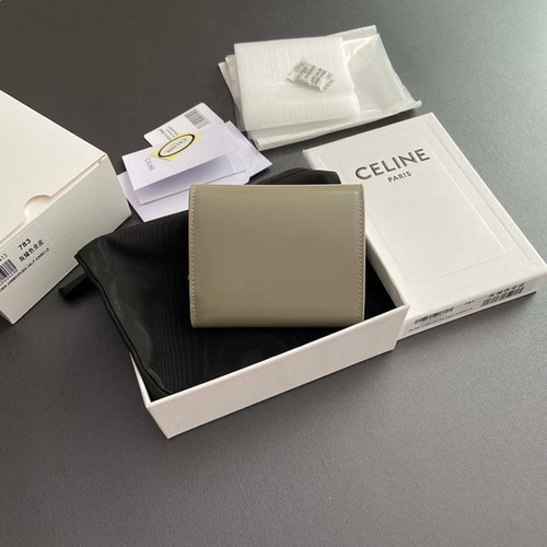 2025’s Viral Celine-Inspired Triomphe Wallet: Shiny Cow Leather Luxury