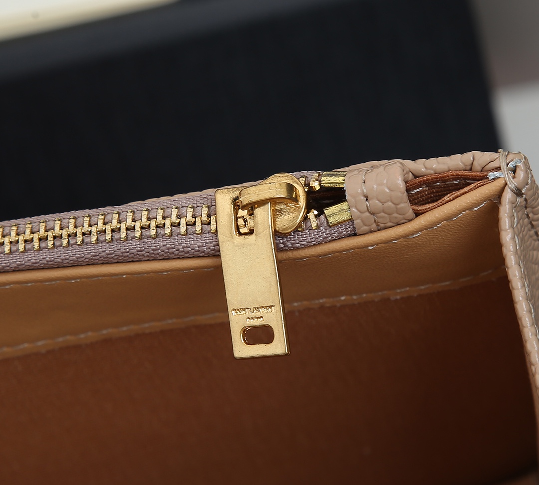 Replica Ysl Envelope Chain Wallet In Grain De Poudre Embossed Leather 18881:1High-quality replica