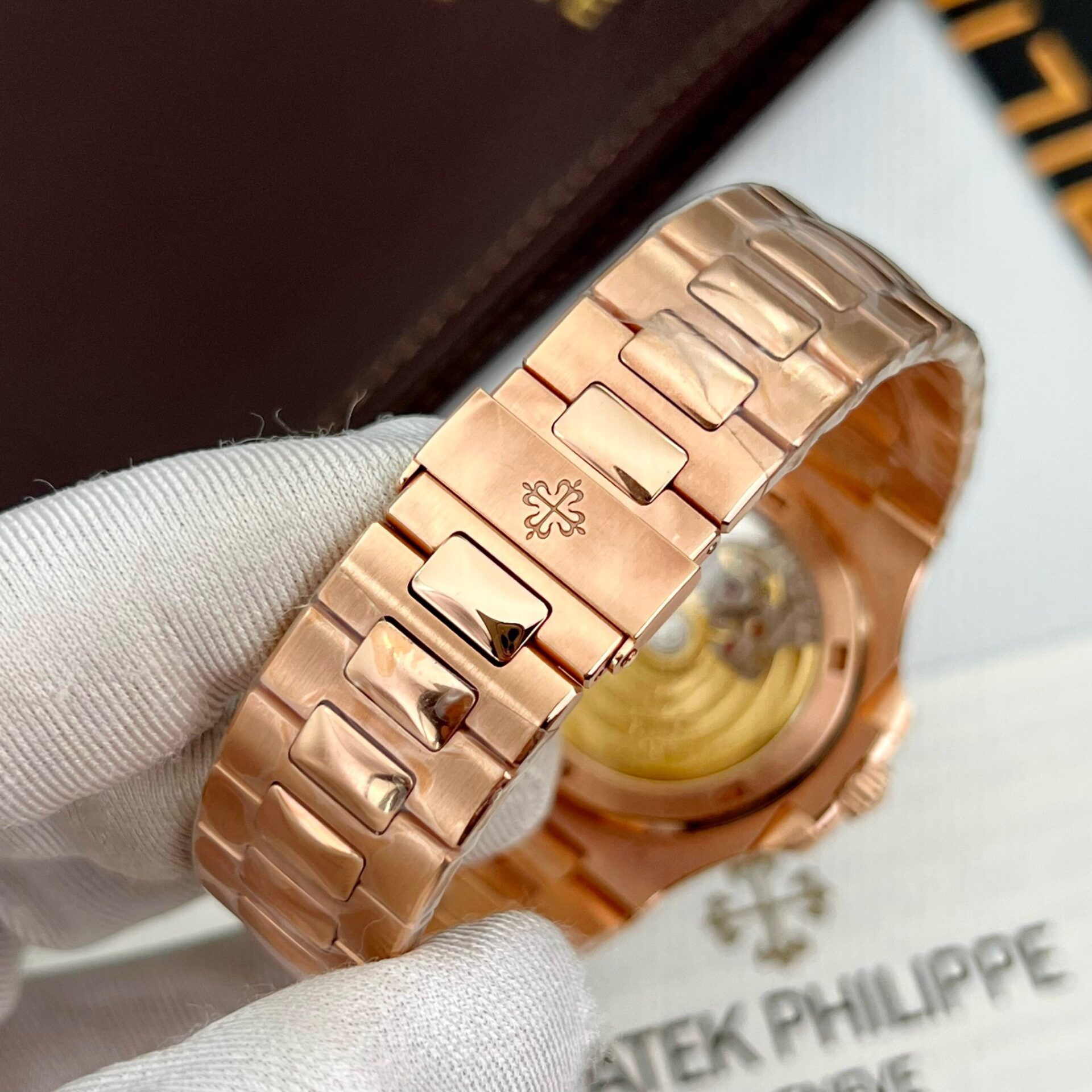 Patek Philippe 5711 Natural Diamond Replica Watch 18K Gold Wrapped 40mm - Top club