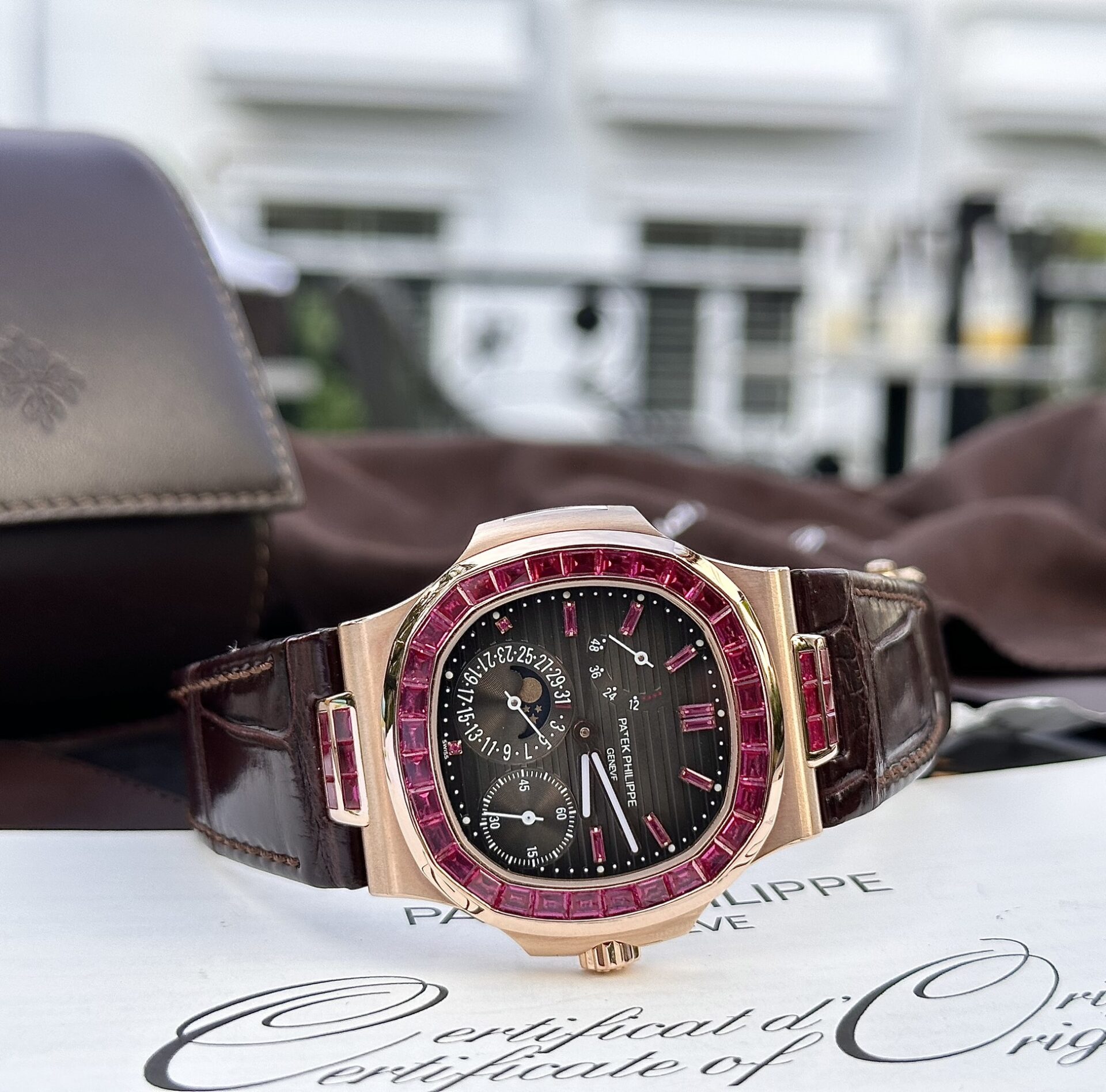 Patek Philippe Nautilus 5724 Gold Wrapped With Ruby Replica Watch 40mm - Top club