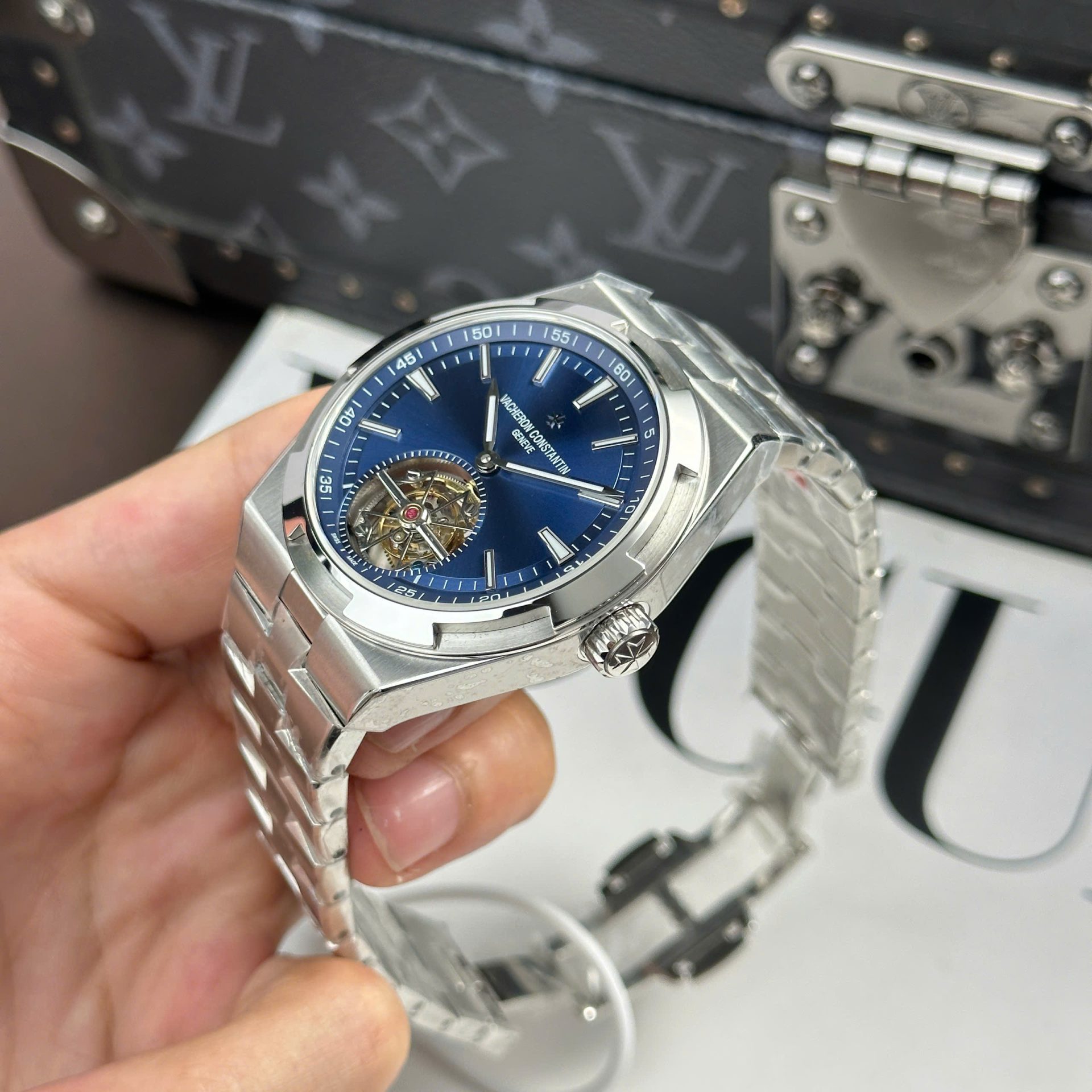 Vacheron Constantin Overseas 6000V Tourbillon Replica Watch Blue Dial 42.5mm - Top club