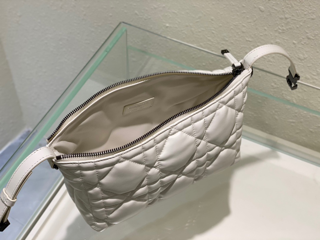 Christian Dior Medium DiorTravel Nomad Pouch White, For Women, Women’s Handbags 8.5in/22cm CD S5554BMIG_M0301:1High-quality replica