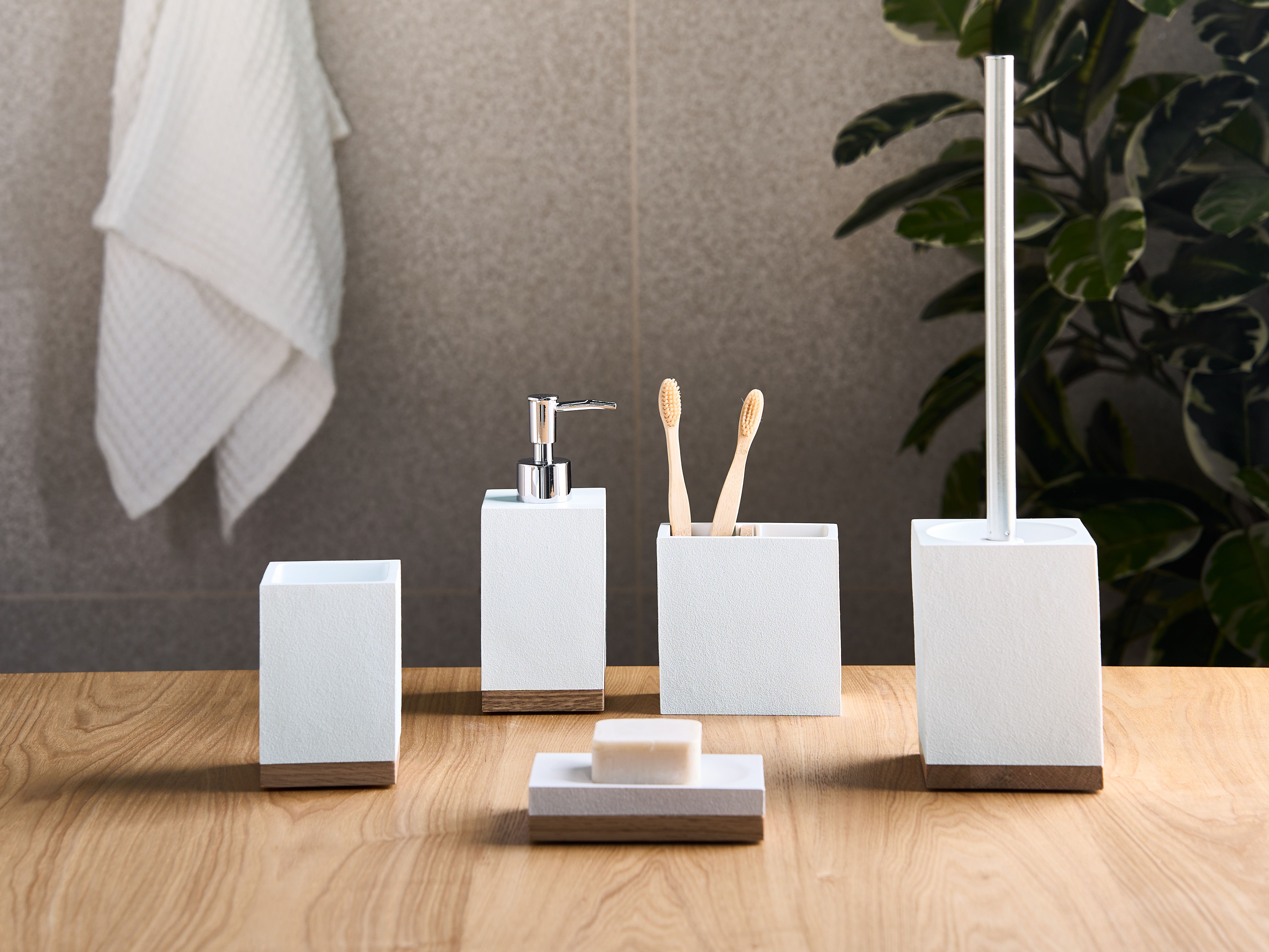 5-Piece Bathroom Accessories Set TAPICHE White