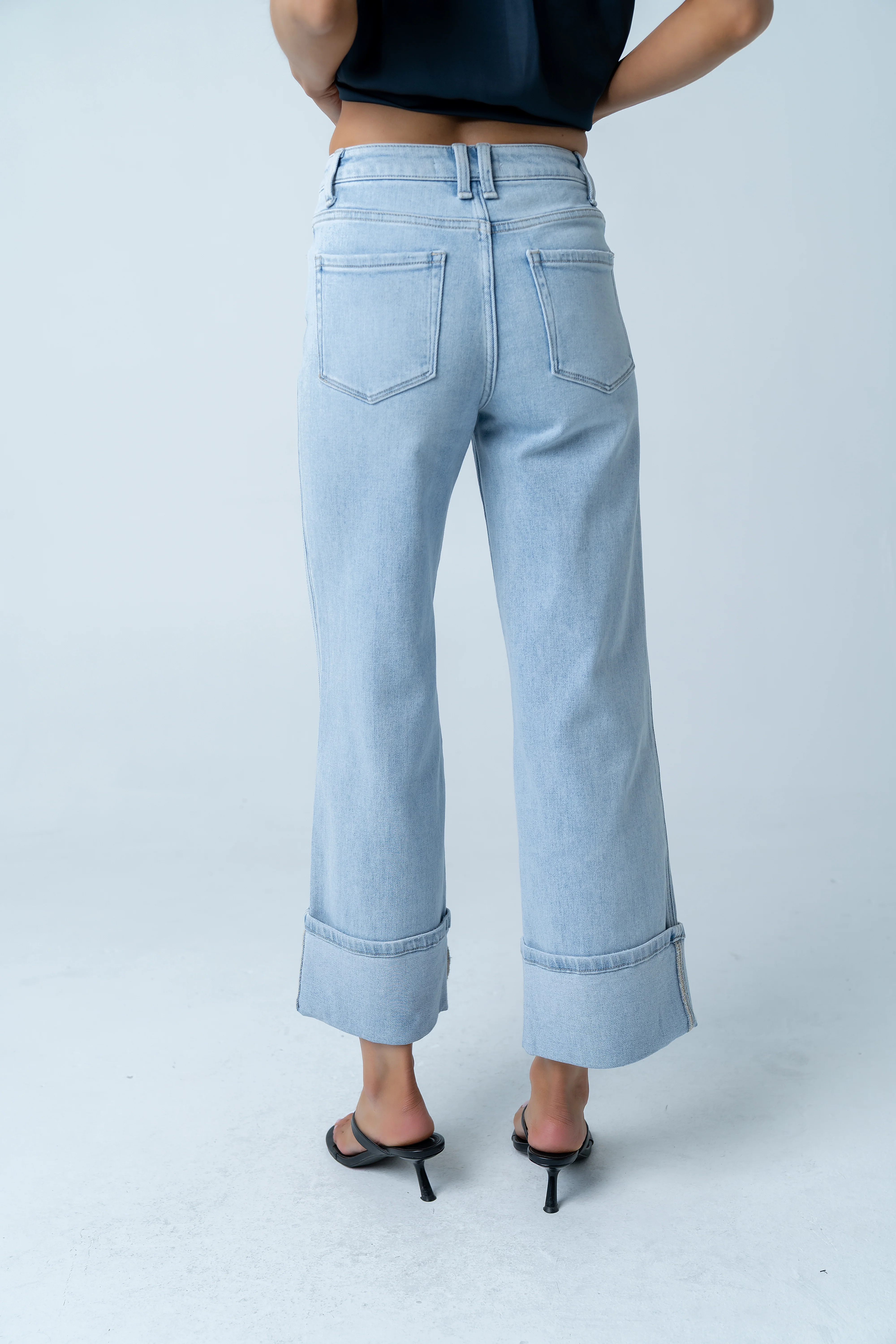 Kenyen Cuffed Wide Leg Jeans